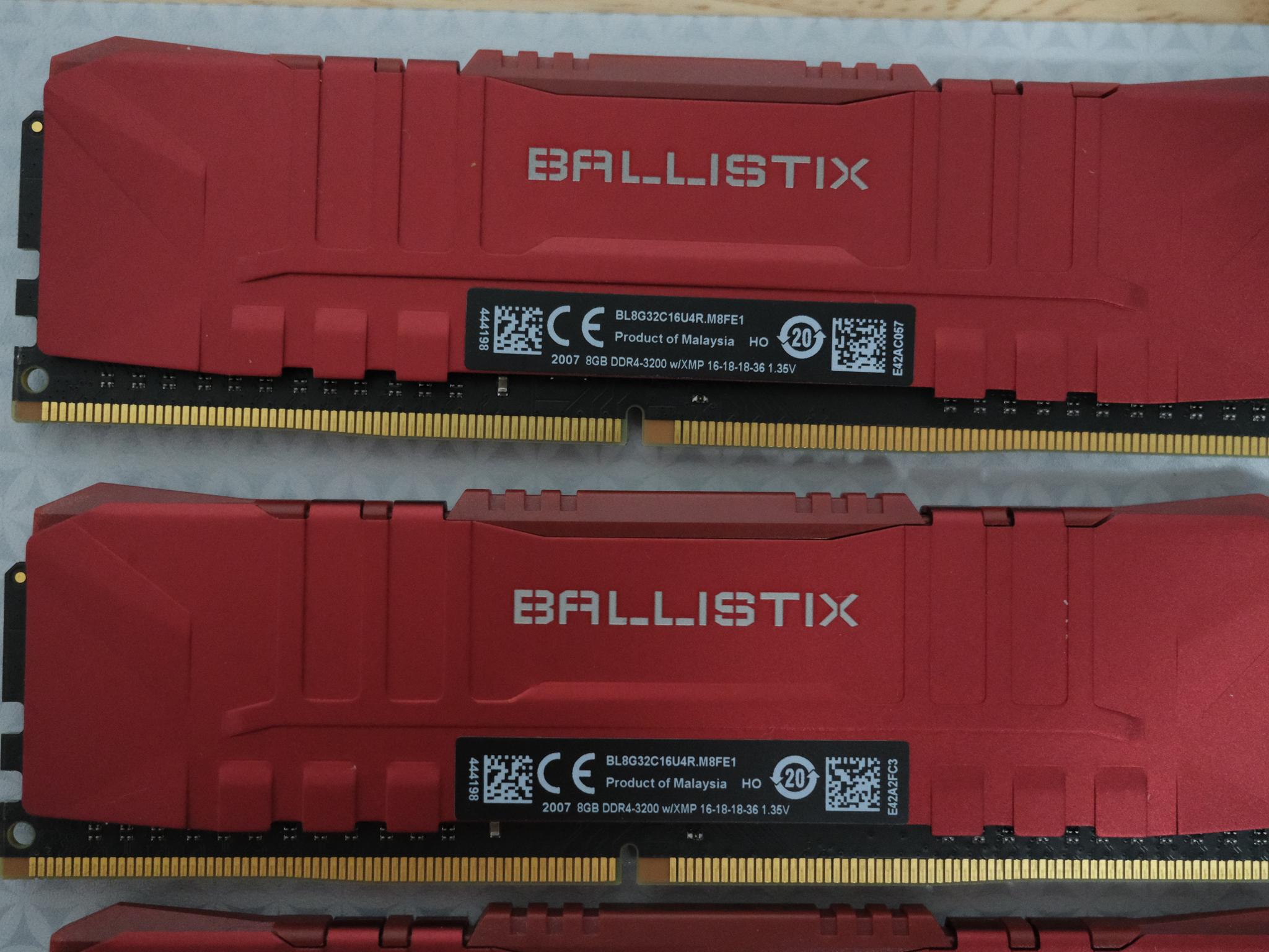 32 GB DDR4 Crucial Ballistix 3200MHz
