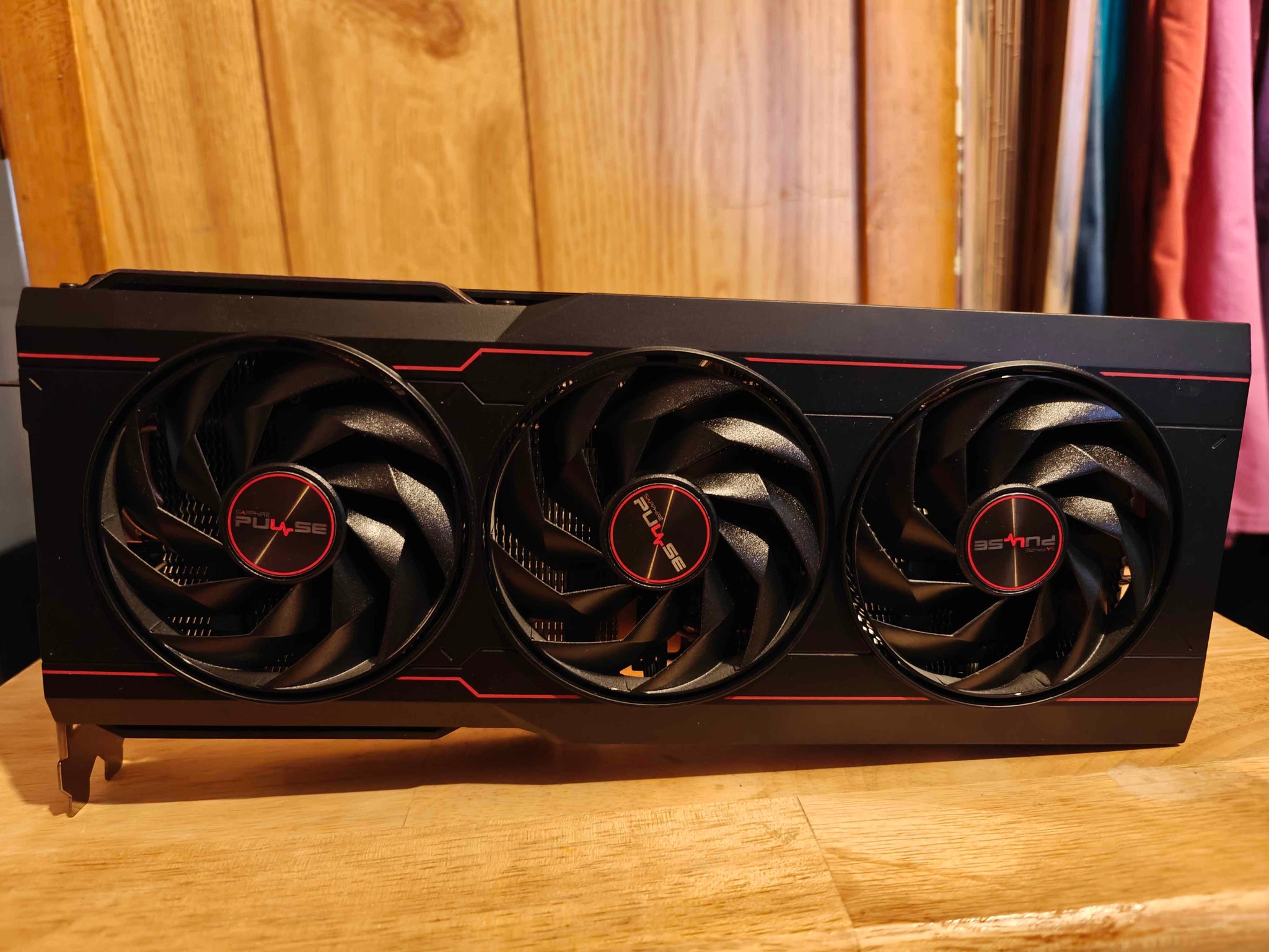 Sapphire PULSE Radeon RX 7900 XTX