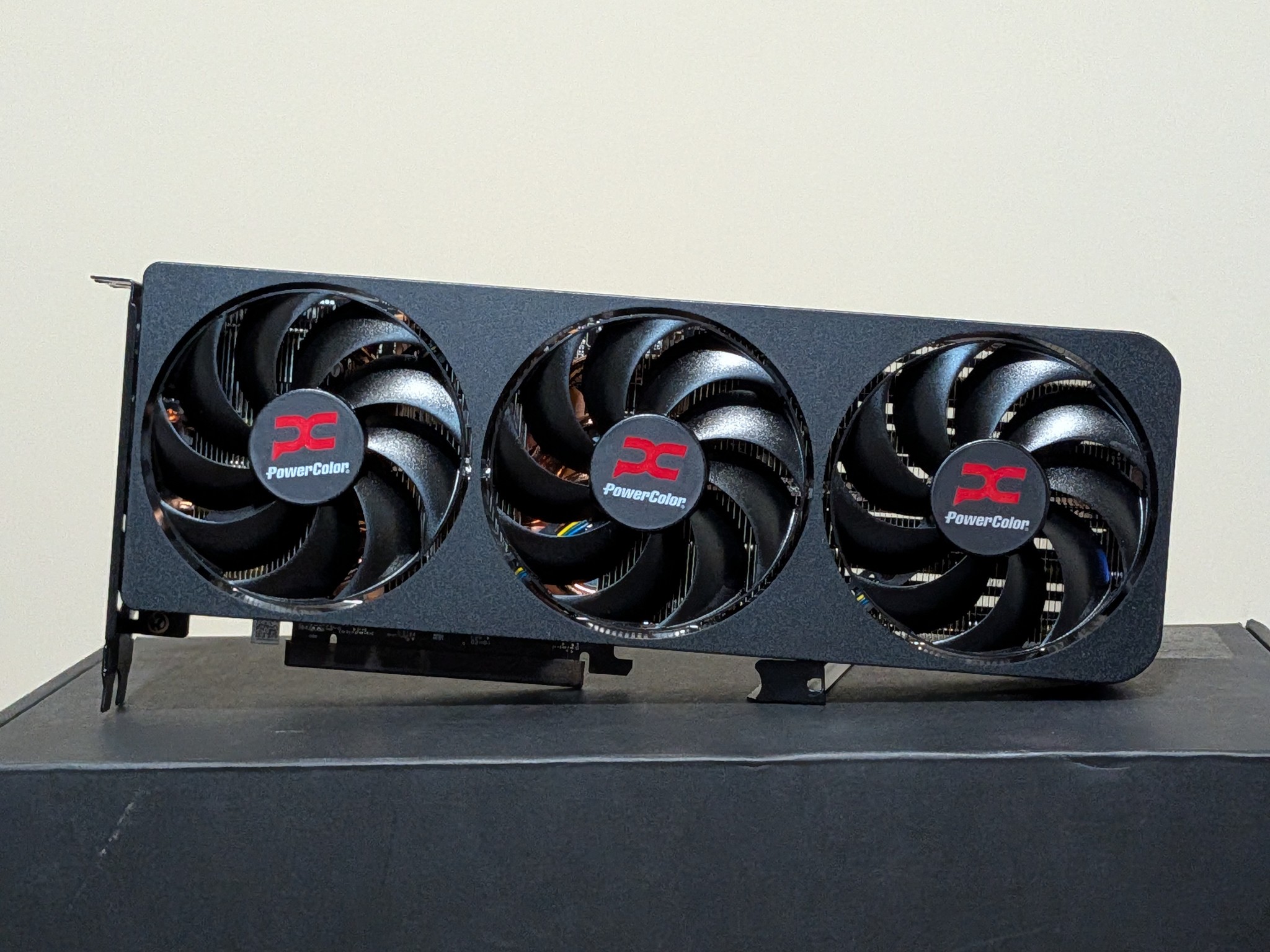 PowerColor Reaper RX 9070 XT - Microcenter Open Box