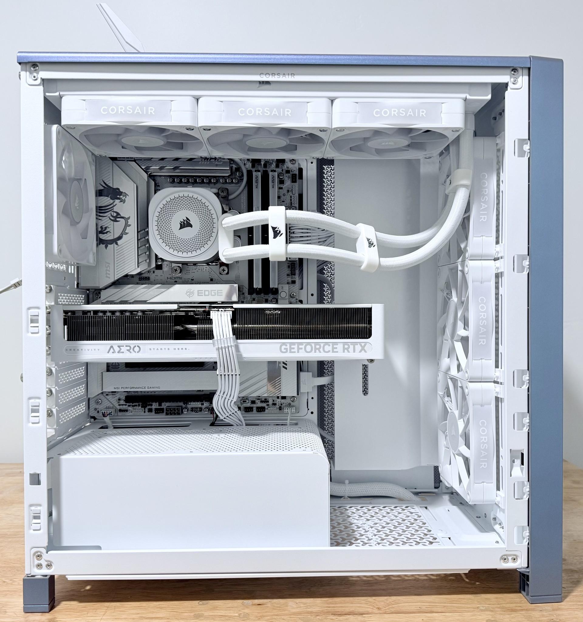 Corsair Nova Color Shift RTX Aero 5070 OC 12GB