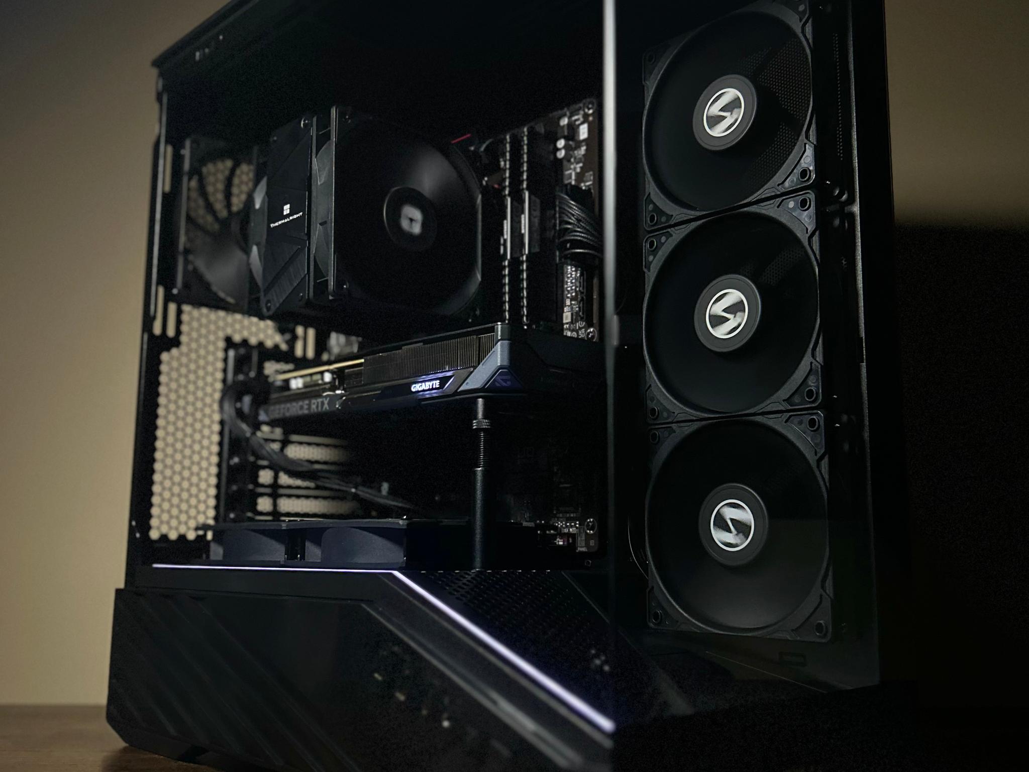 BLACKOUT🦇🖤 GAMING PC | RTX 5060 OC | RYZEN 5 5600X | 32GB DDR4 3200MT/s | 1TB SSD NVMe