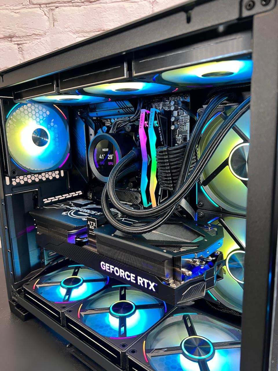 The Classic | Ryzen 7 7800X3D RTX 4070 TI 32GB DDR5 1TB M.2 Wifi 6E WIN 11 Pro Gaming PC