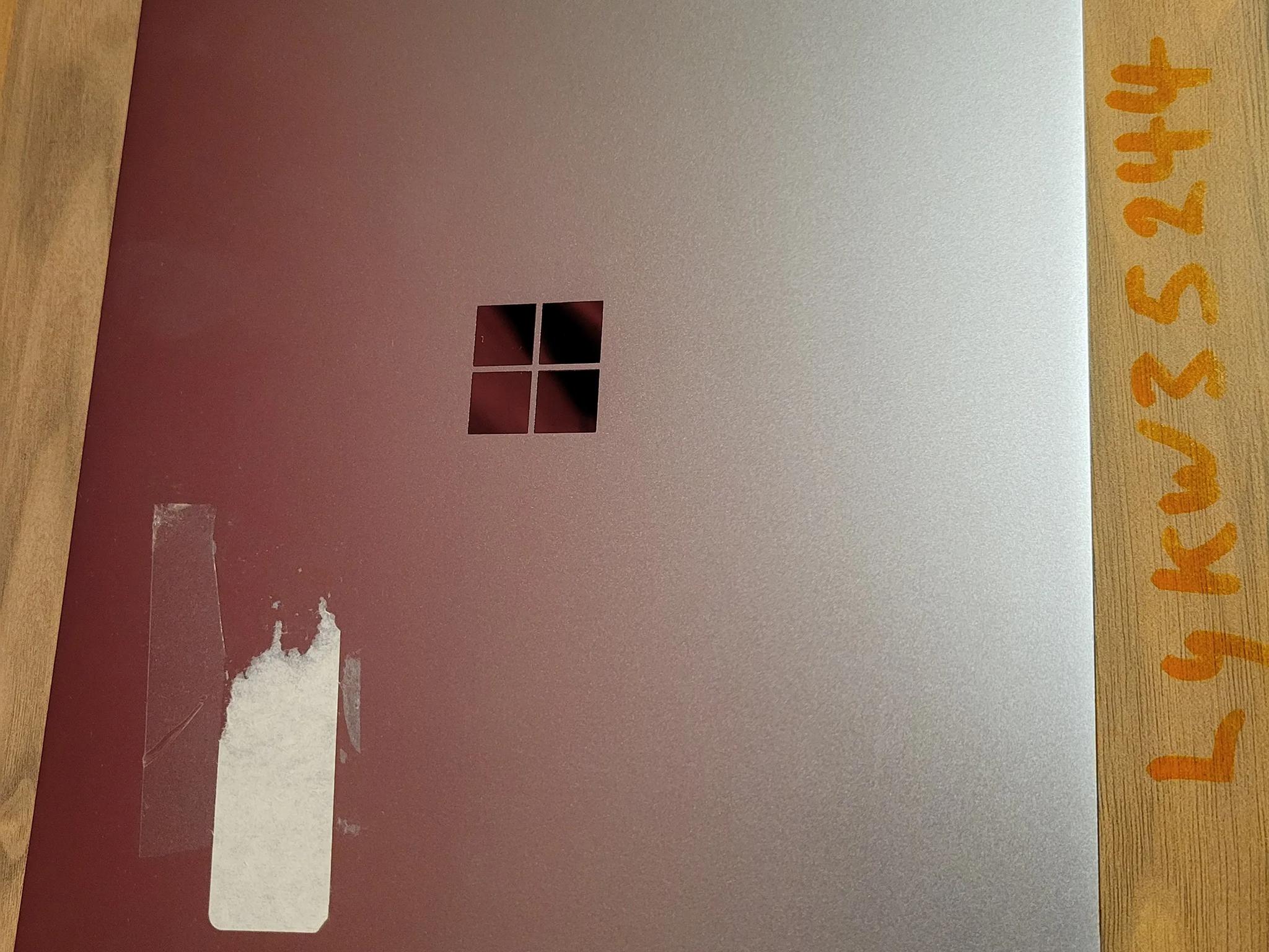 Microsoft Surface Laptop Go - intel i5 - 128gb - 12.4" Touch Screen
