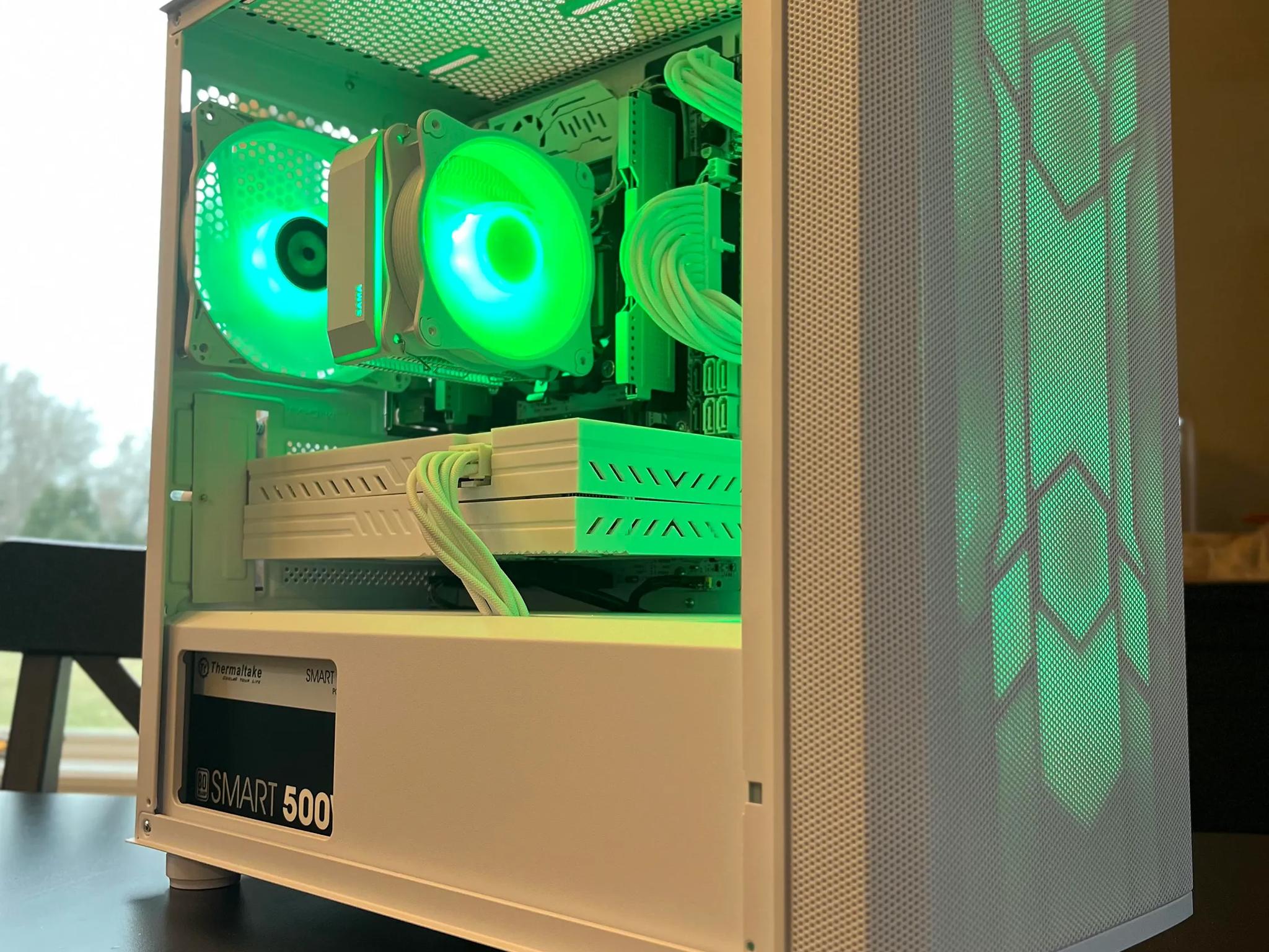 ALL WHITE GAMING PC | RX 580 | XEON 2640 V3 | 16GB DDR4 | 500GB NVME