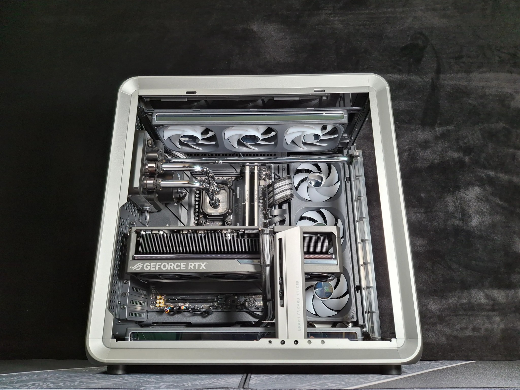 Custom Liquid-Cooled AMD Ryzen 7 9800X3D, Asus Astral OC RTX 5080, 32GB DDR5, 2TB SSD, 1000w