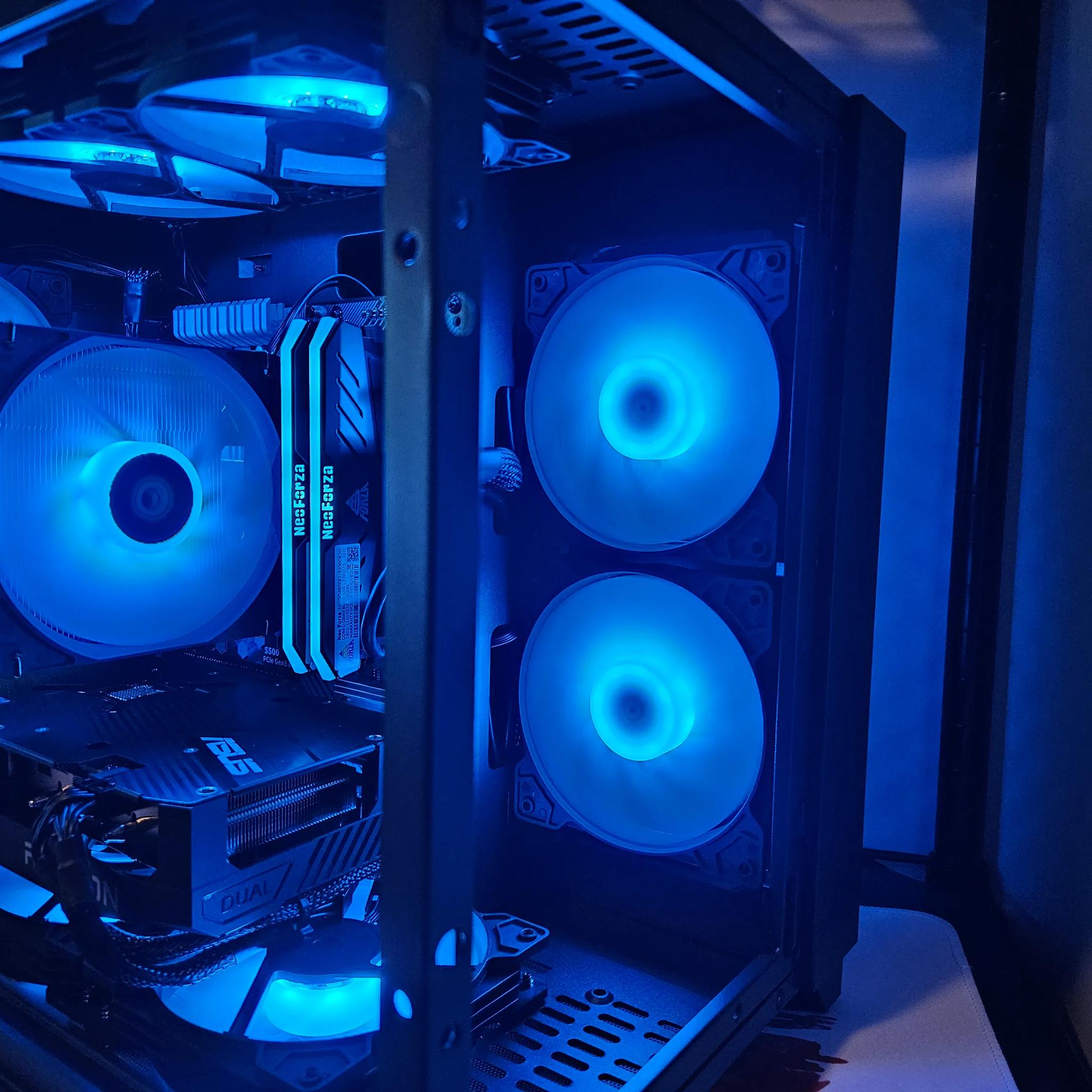 Dark Side Gaming RIG Ryzen 5 / 16GB / 1TB SSD / RX 7600