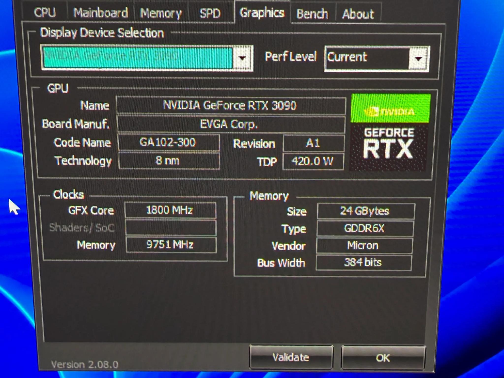 E.V.G.A NVIDIA RTX 3090 FTW3 24GB DDR6X RUNS LIKE A DREAM