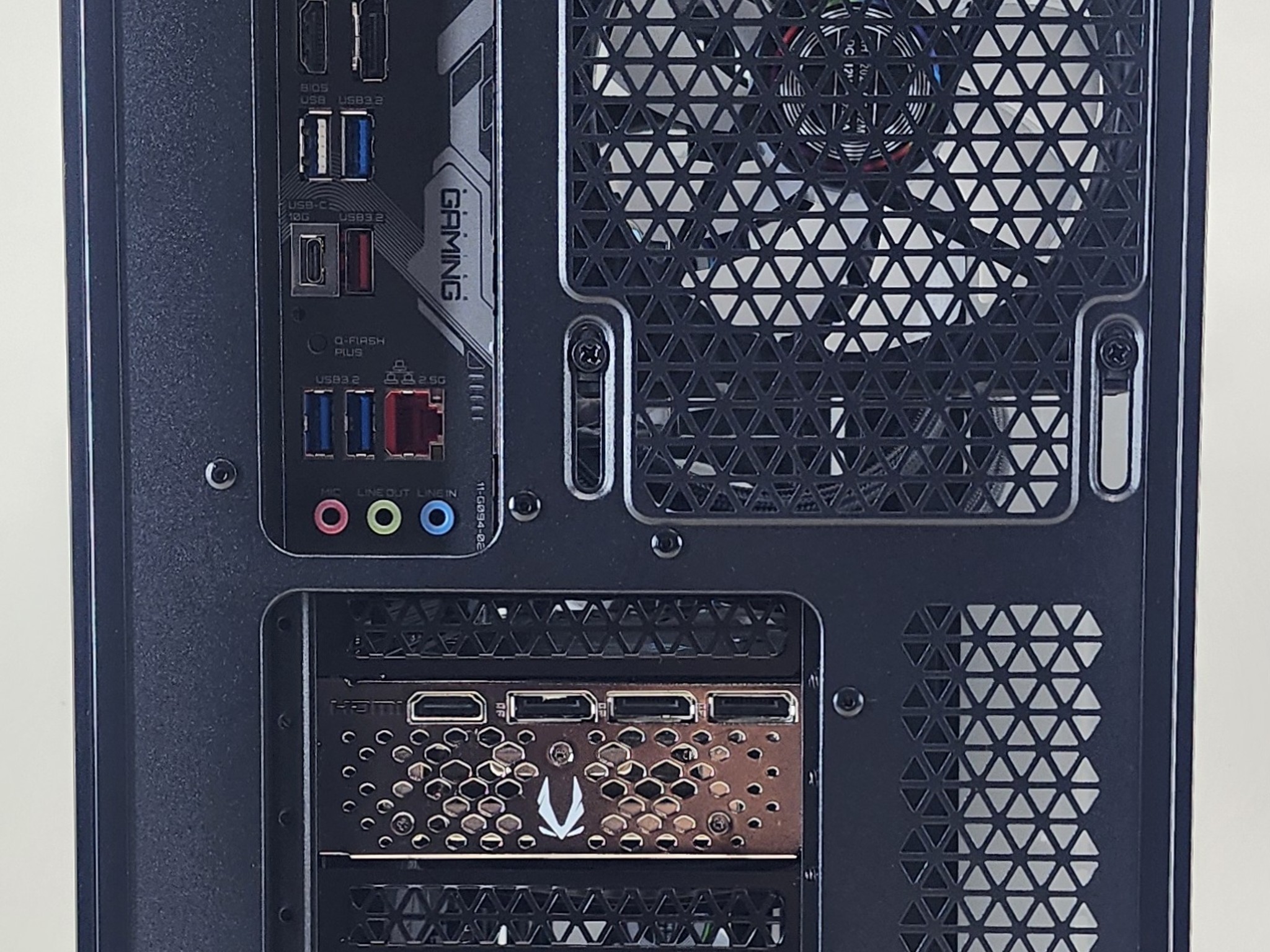 Gaming PC Ryzen 7 7800X3D 32GB RAM 2TB SSD RTX 4080 SUPER 16GB Win11 Computer