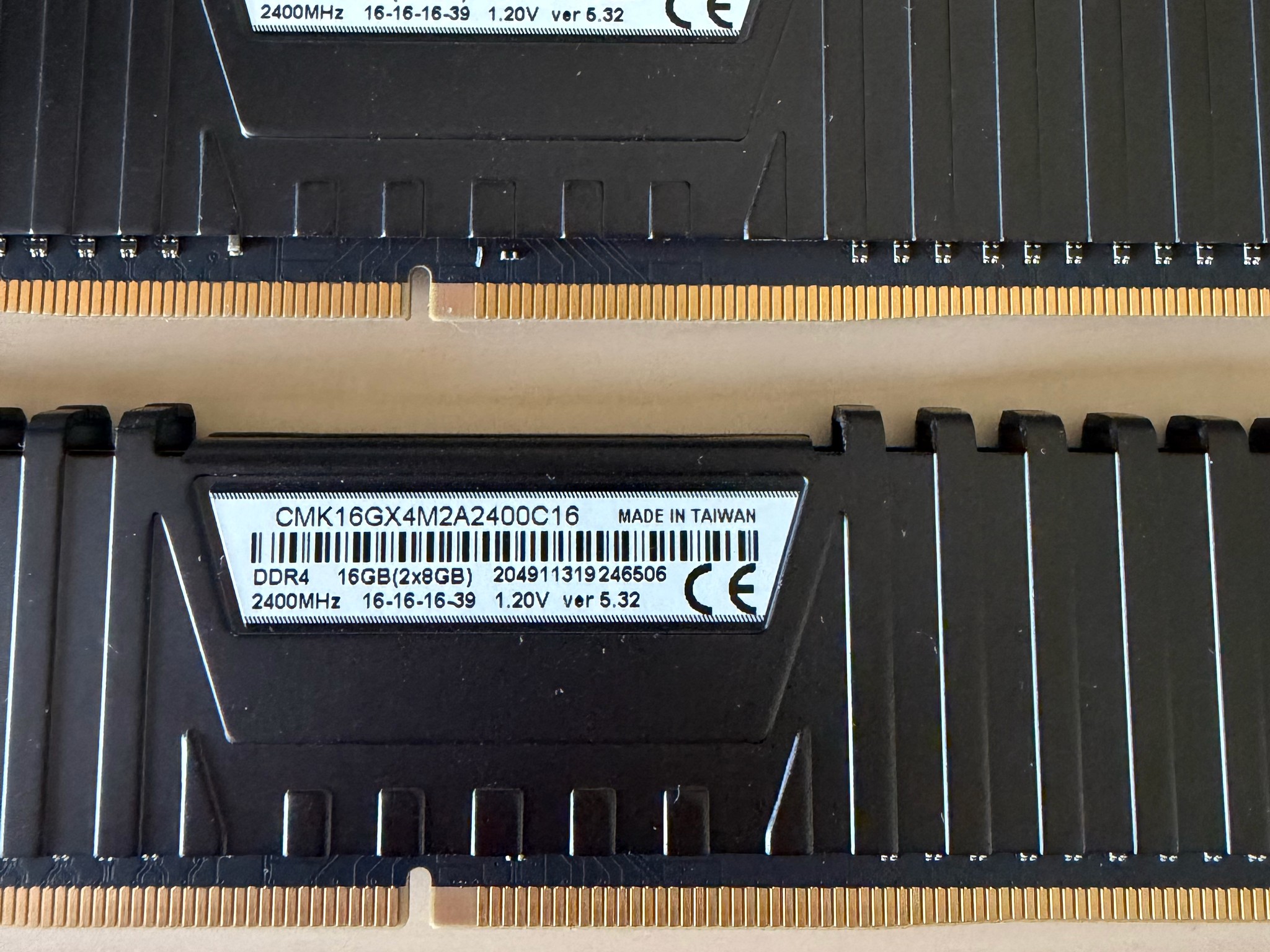 Corsair Vengeance DDR4 16GB (2x8GB) 2400mhz RAM