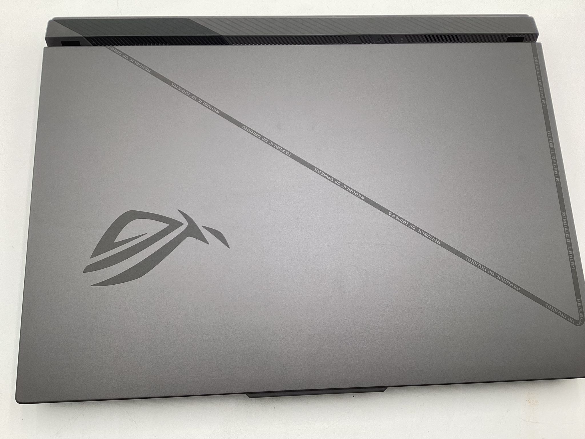 ASUS ROG Strix G16 (2024) Gaming Laptop, 16