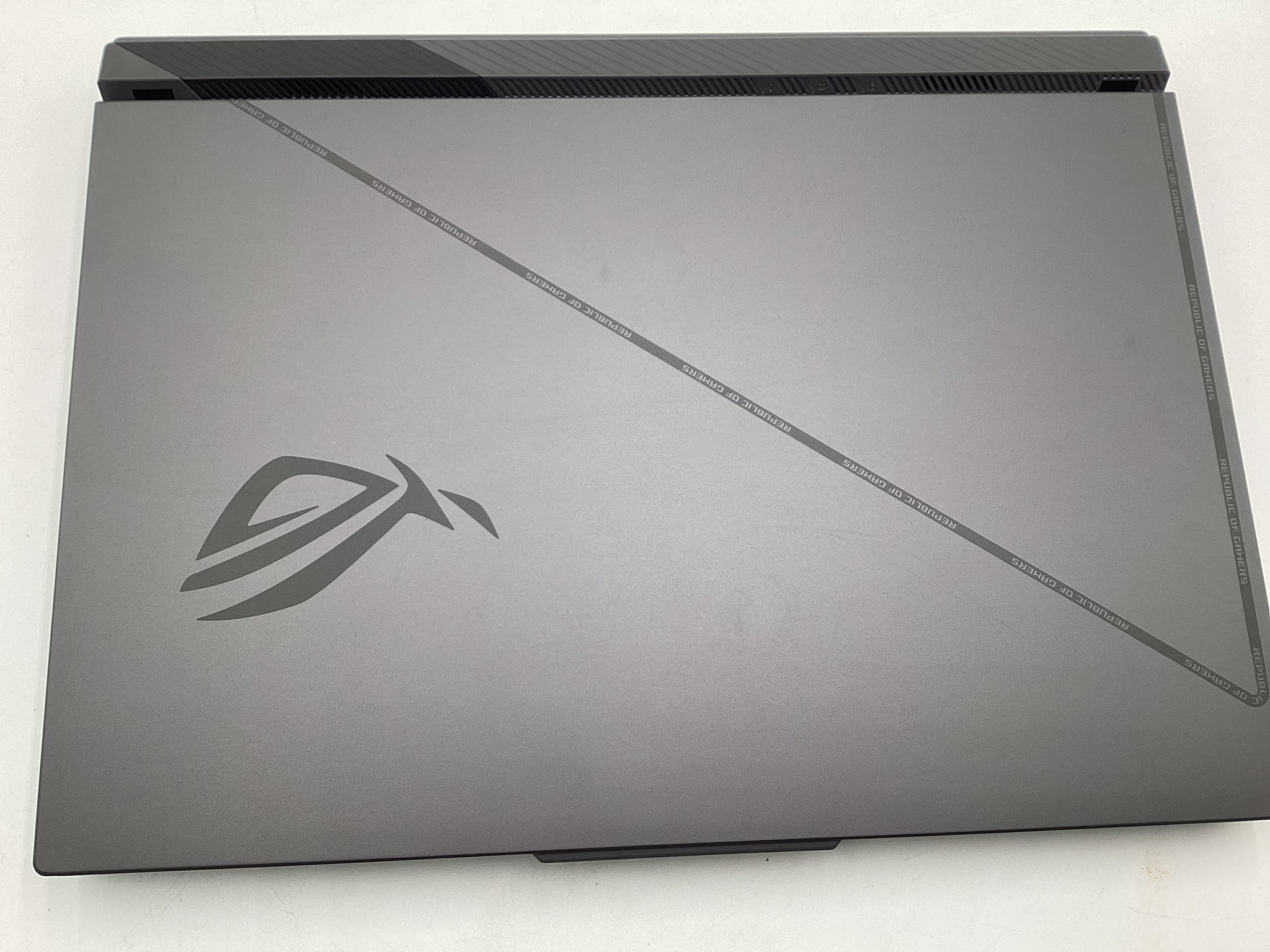 ASUS ROG Strix G16 (2024) Gaming Laptop, 16