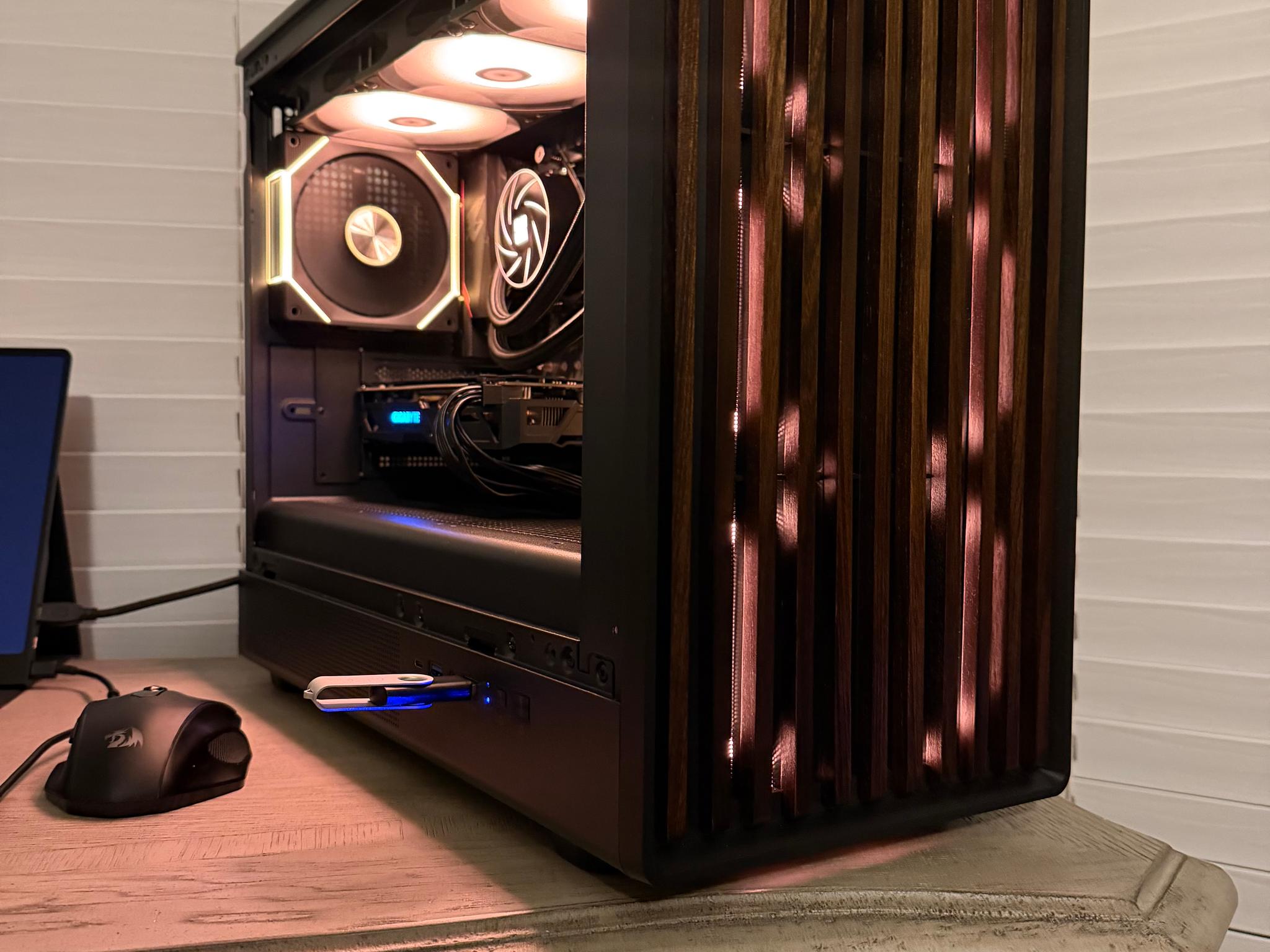 Ryzen 5 2600X | Gigabyte RX 570 4GB | 8GB DDR4 | 512GB SSD | 360mm RGB AIO | WiFi