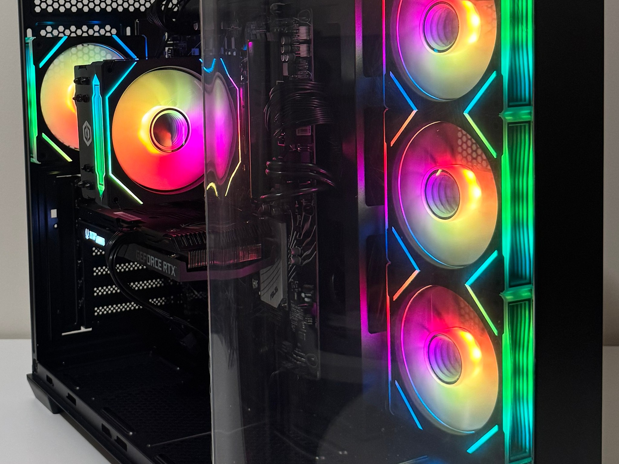 AMD Ryzen 5 8400F 32GB DDR5 RAM GeForce RTX 3060 Ti WD Black SN850X 1TB NVMe SSD AM5 Gaming PC