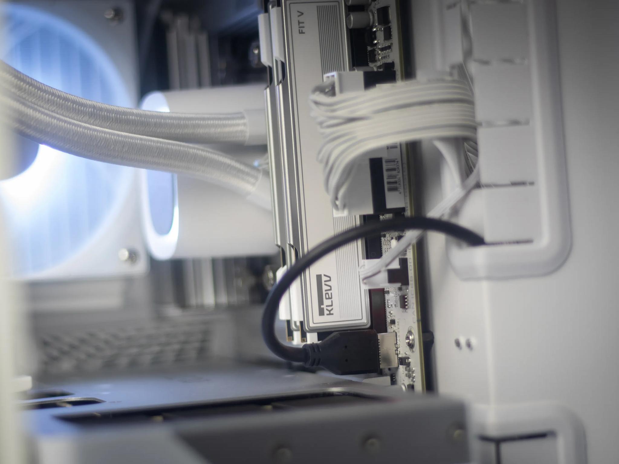 “Platium” RTX 4080S Ryzen 7 7800X3D 32GB Windows 11 2TB Workstation Gaming PC