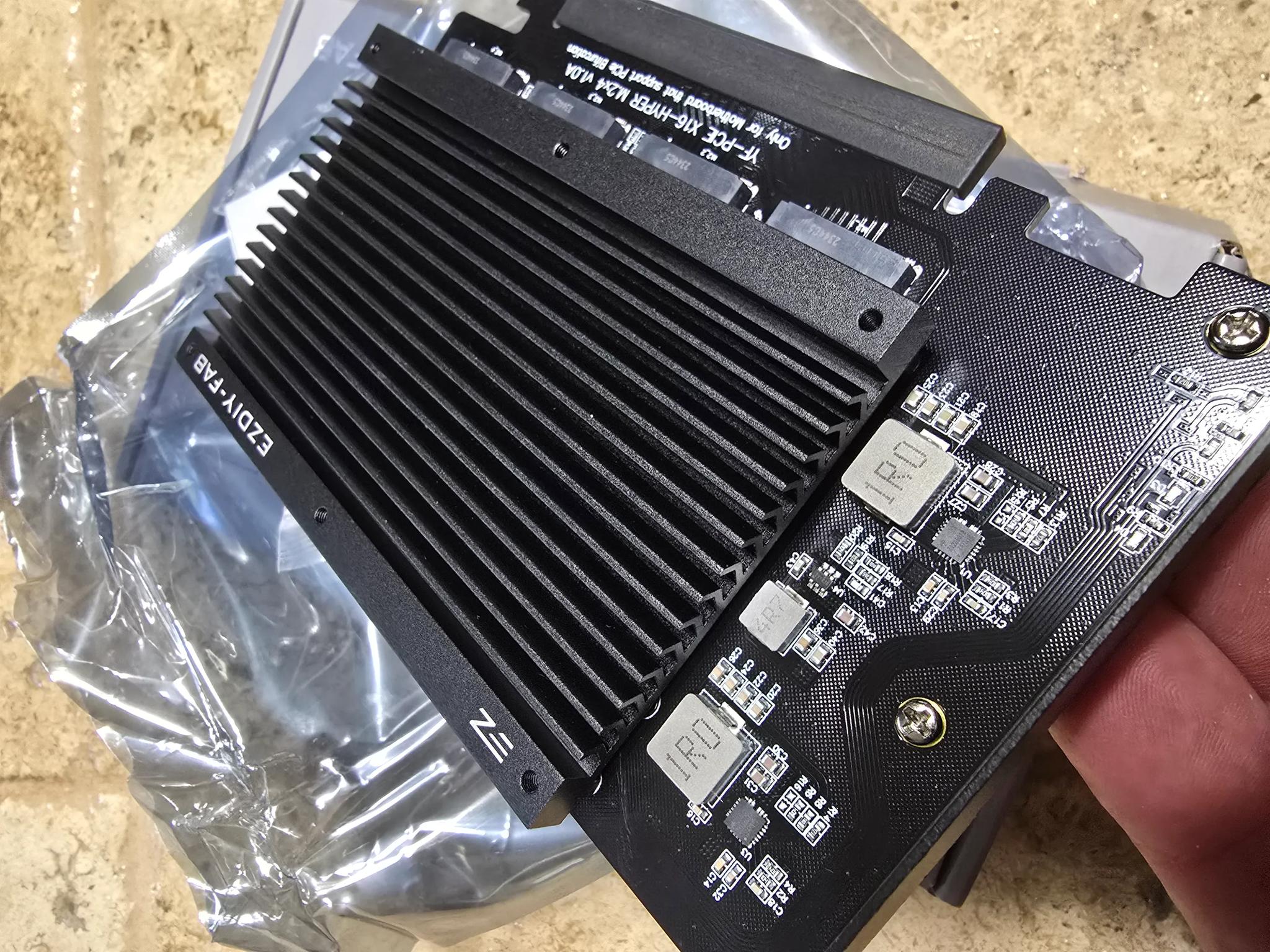 EZDIY-FAB Quad M.2 PCIe 4.0/3.0 X16 Expansion Cad with Heatsink Support 4 x PCIe NVME M.2 SSD RAID