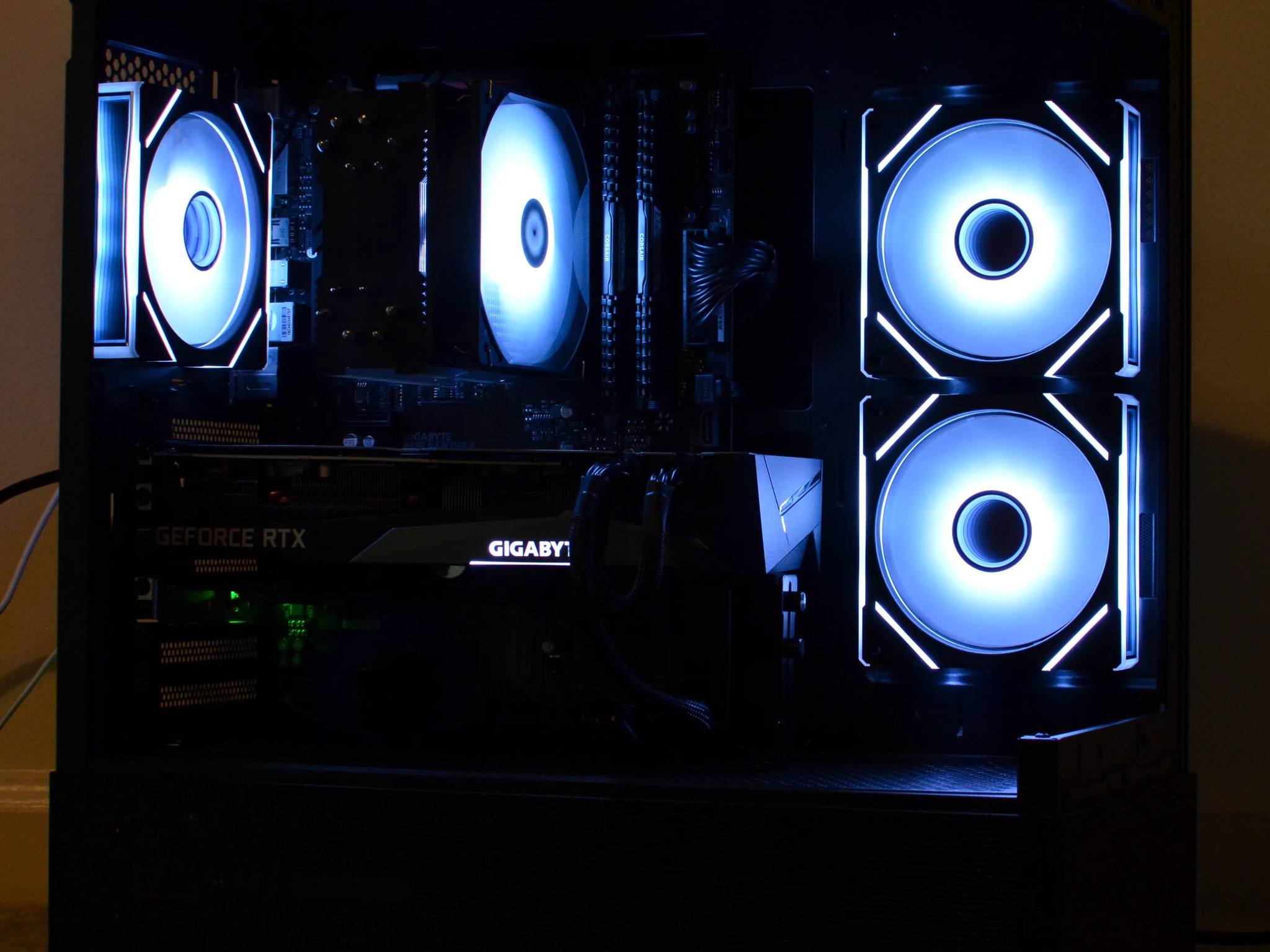 Infinity Mirror Gaming PC • RTX 3060 Ti • Ryzen 5 3600