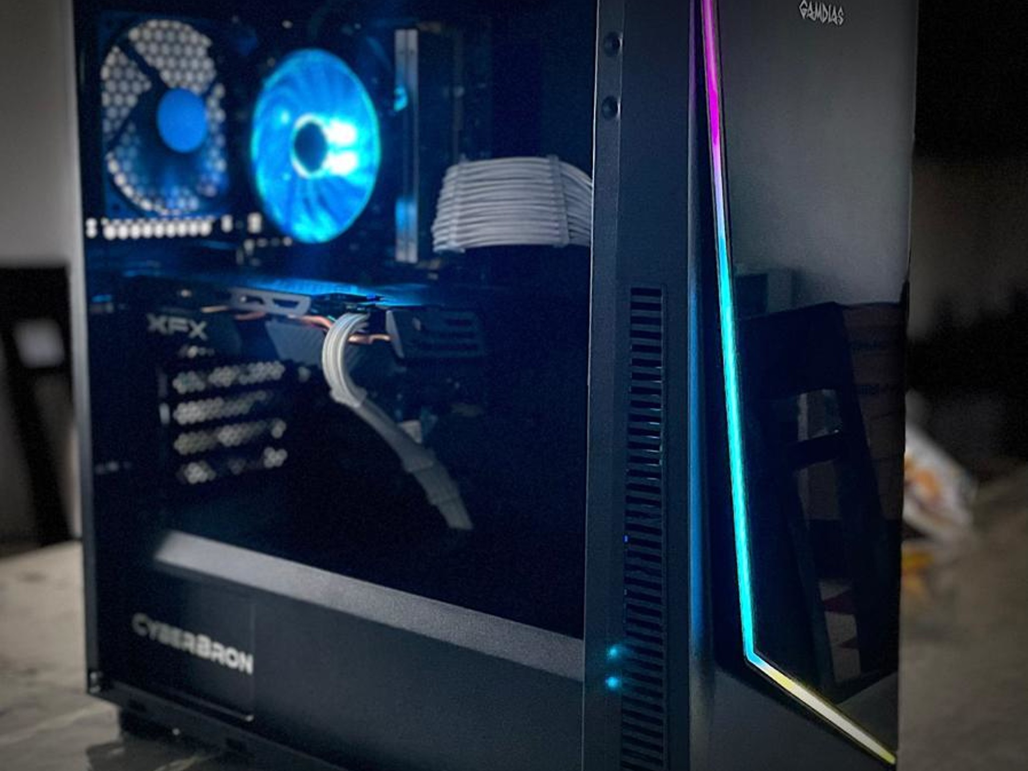 110+FPS Esports |  Intel i5, Radeon RX 580, 16GB RAM, 512GB SSD, RGB budget Gaming PC