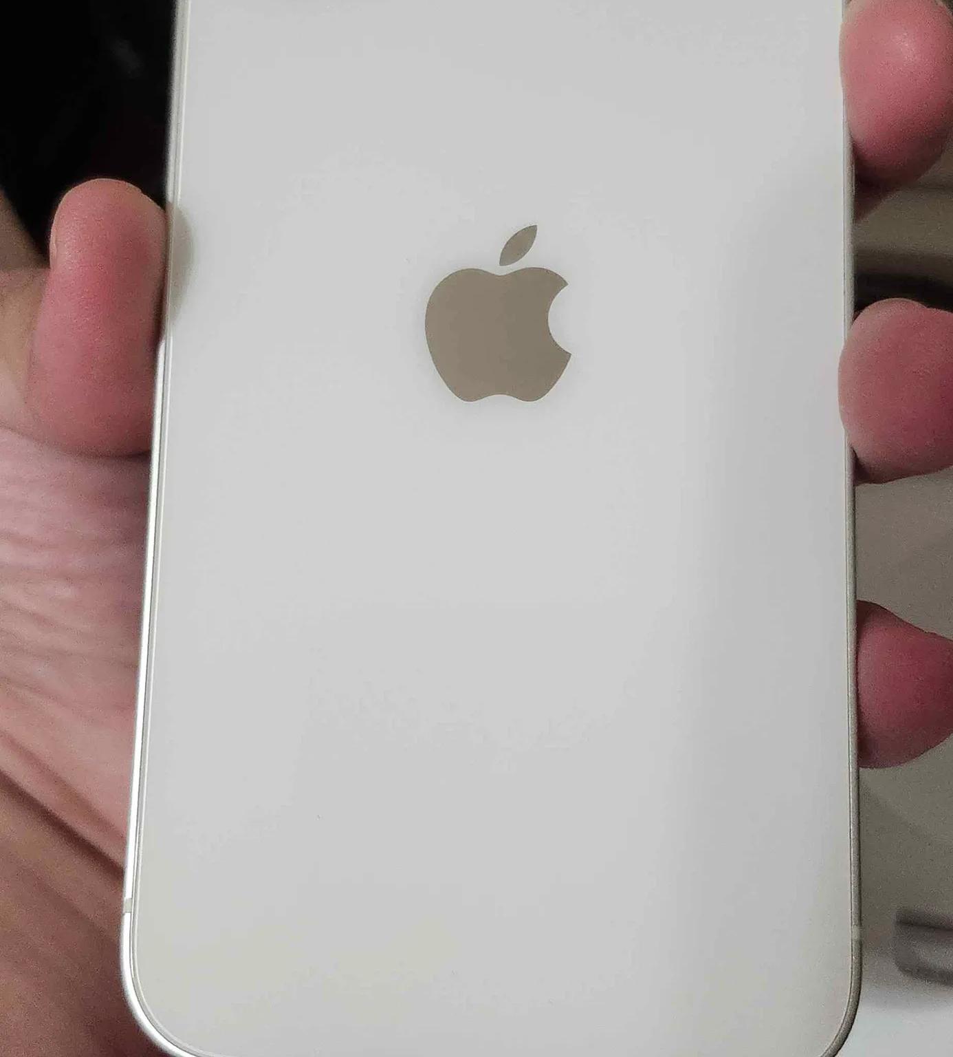 Iphone 12 White (Unlocked)