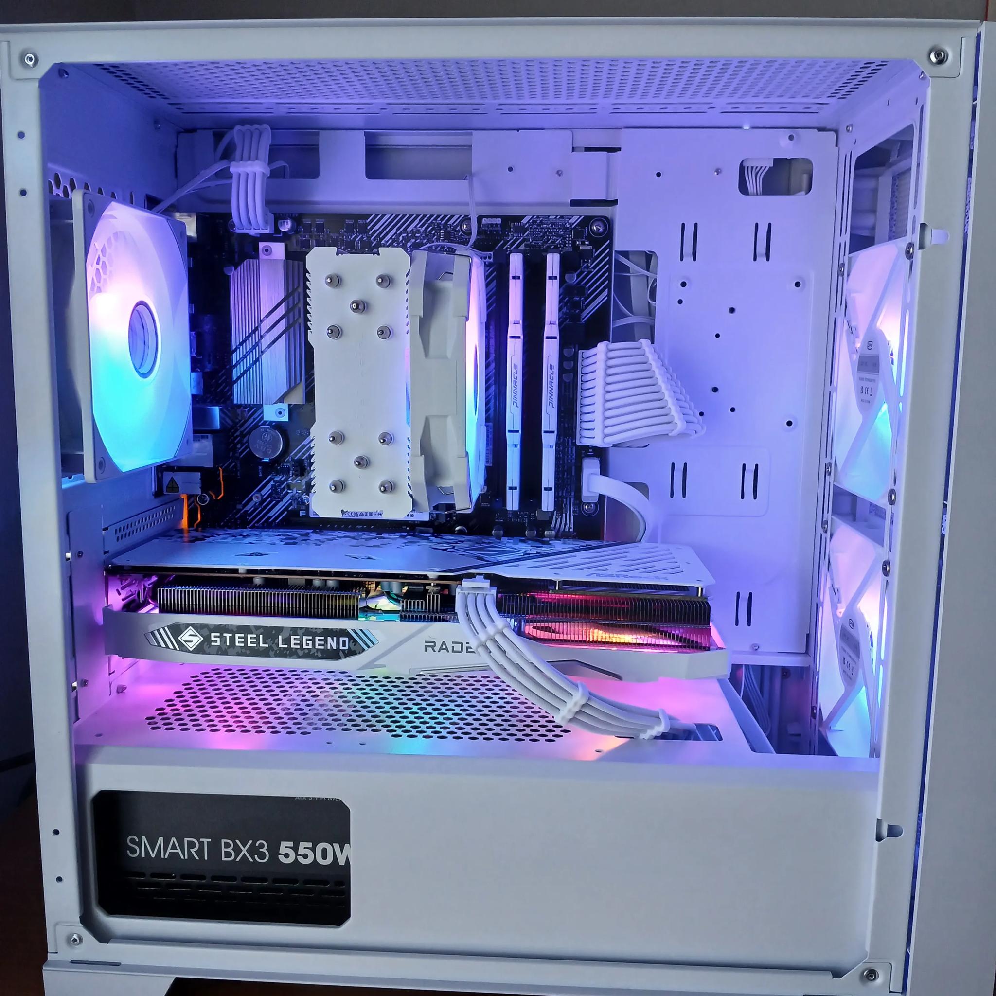 Clean White Gaming PC | RX 7600 8GB | Ryzen 5 5600 | 16GB RAM