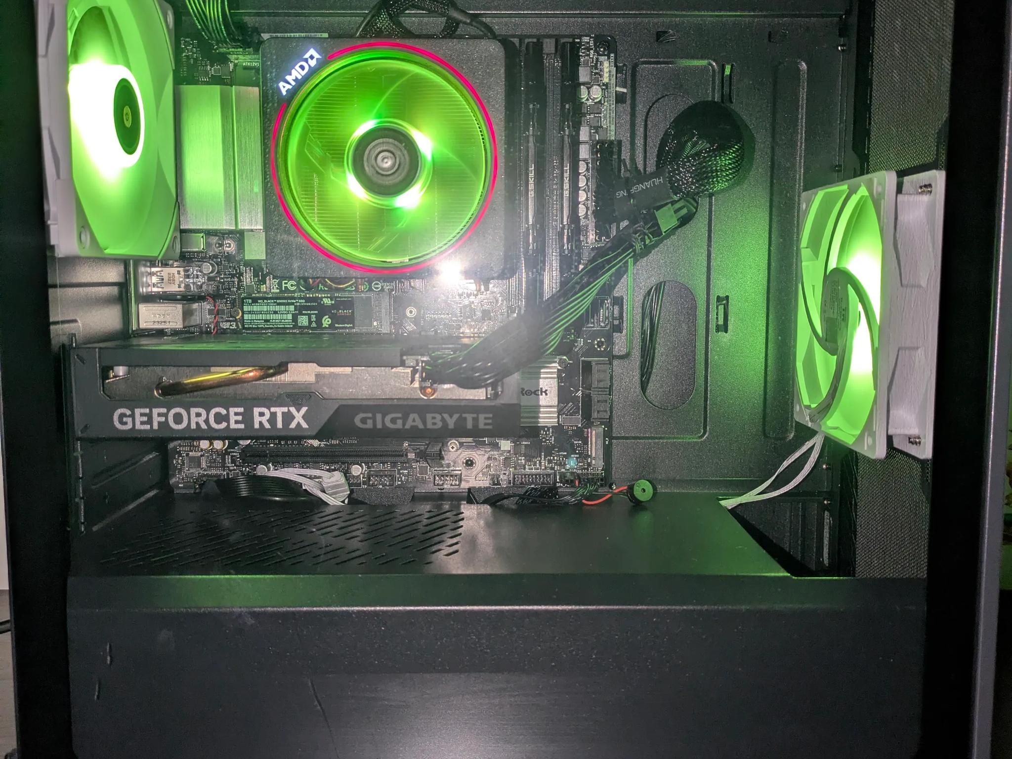 RTX 4060 | Ryzen 5 5600X3D | 16GB | 1TB SSD | 650W GOLD