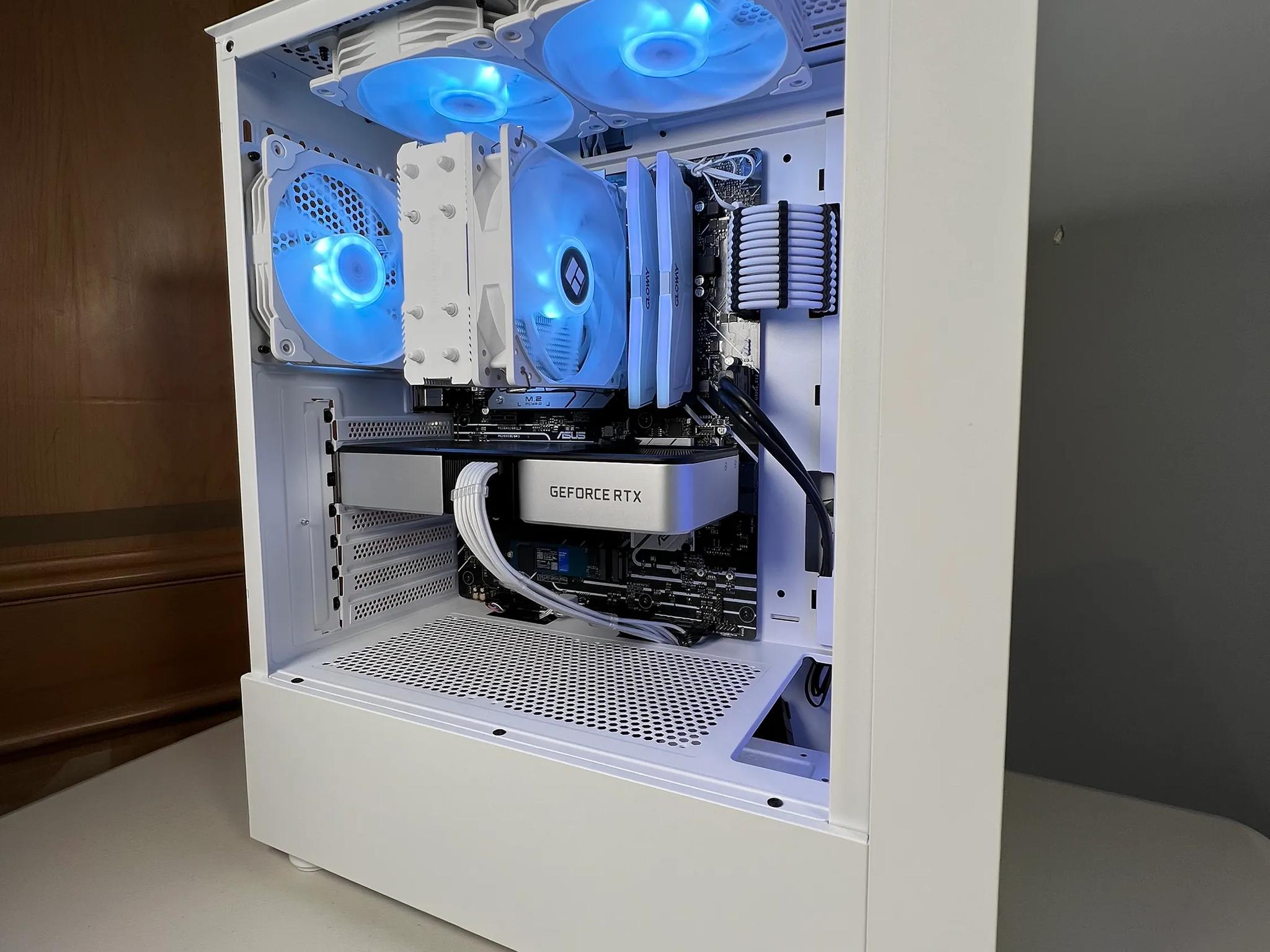 Mid Range White Gaming PC (i5-12400 + RTX 3060Ti)