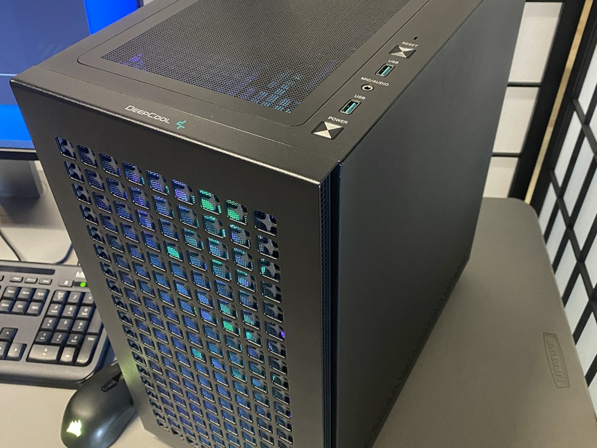 nVidia RTX 3060 TI, Ryzen 5 5600x, 32GB DDR4 3600MHz, 2 x Crucial 1TB NVMe, 650W Gold, WiFi/BT