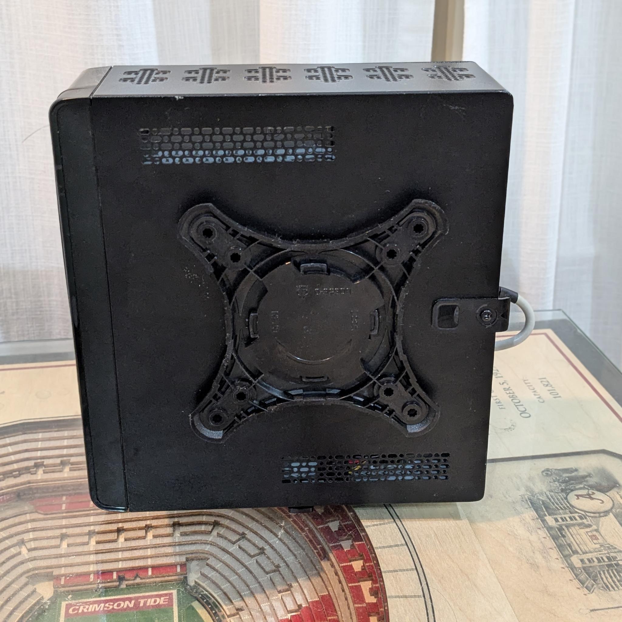 InWin Chopin - Mini ITX PC Case - VESA or vertical stands - WITH 150W PSU and cord