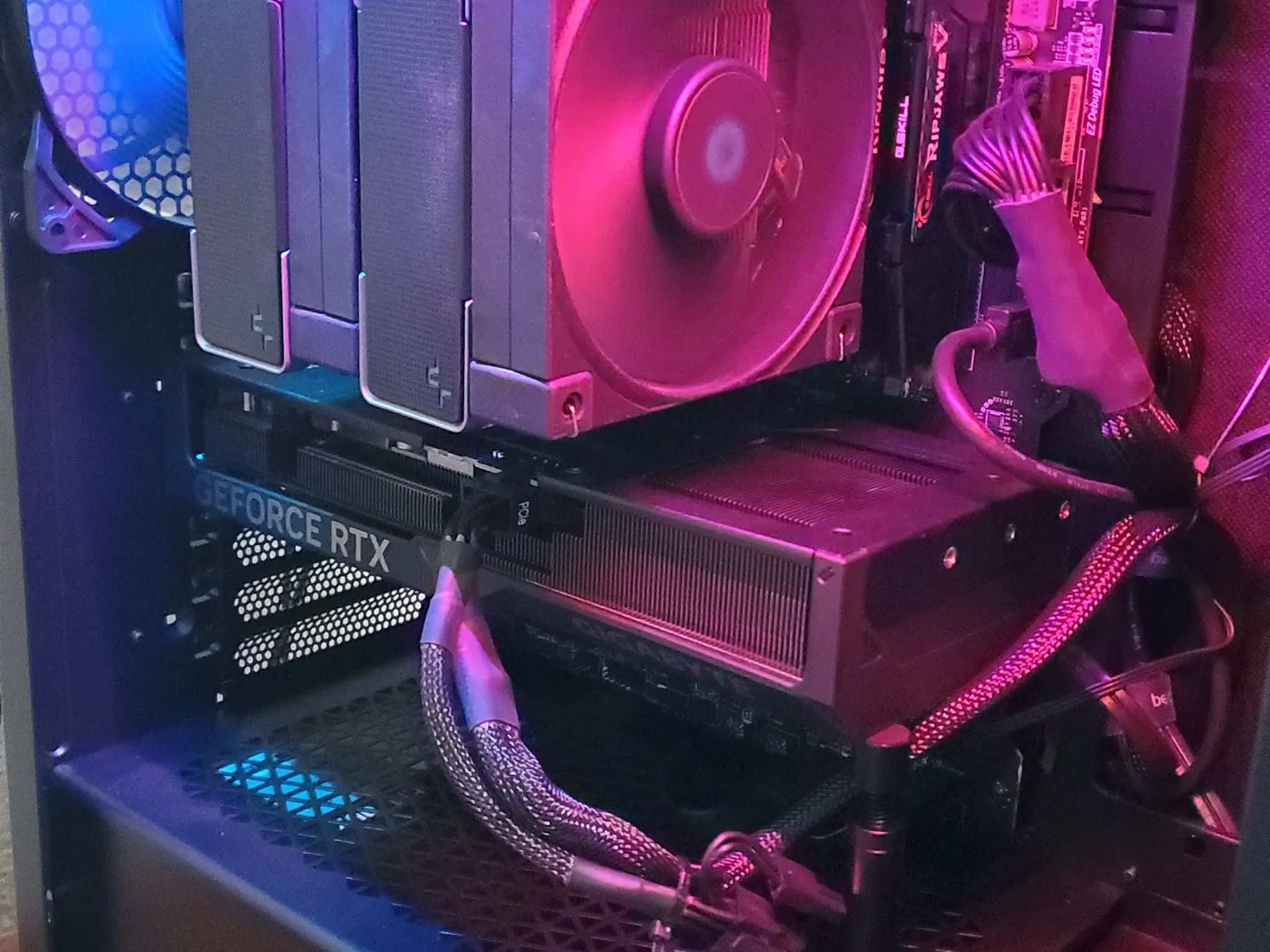1 Yr Old 1440p MONSTER Gaming PC RTX 4070 (Read Desc)
