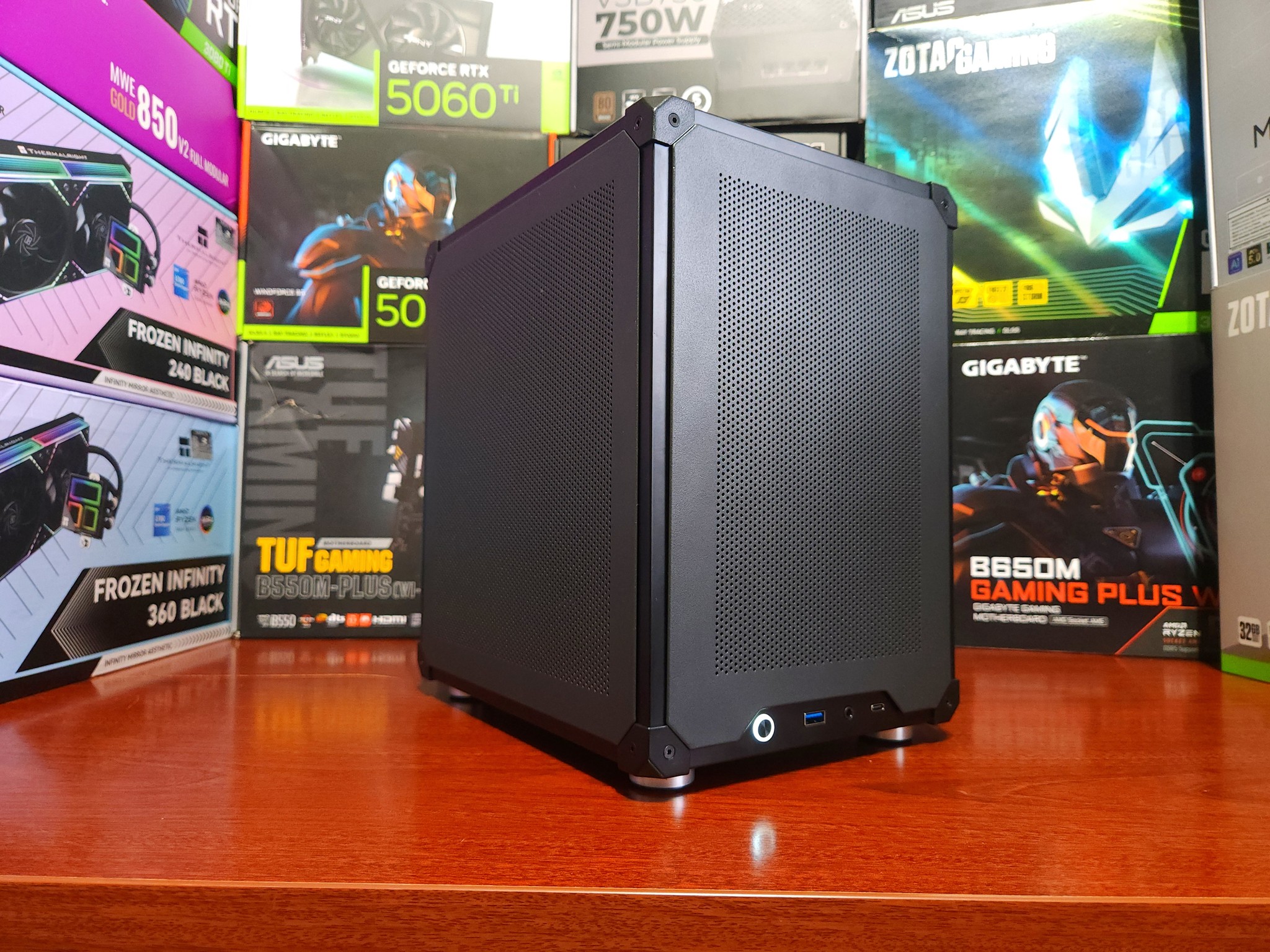 RTX 5060 8GB| Intel i5-14400F |32GB DDR4 RAM 3200MTs | 1 TB NVME | 650W GOLD | WIFI & BT