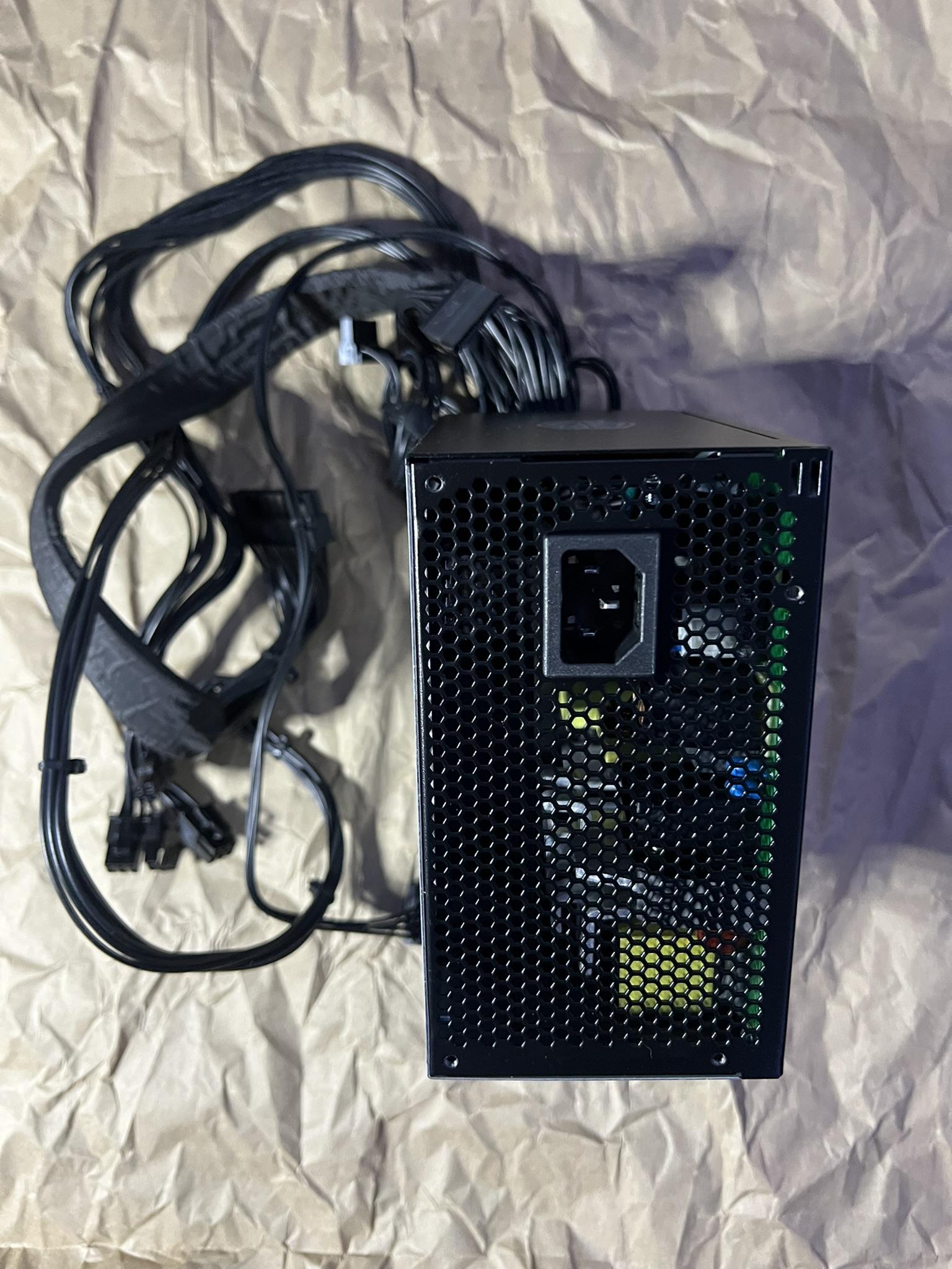 Cooler Master 600w Power Supply