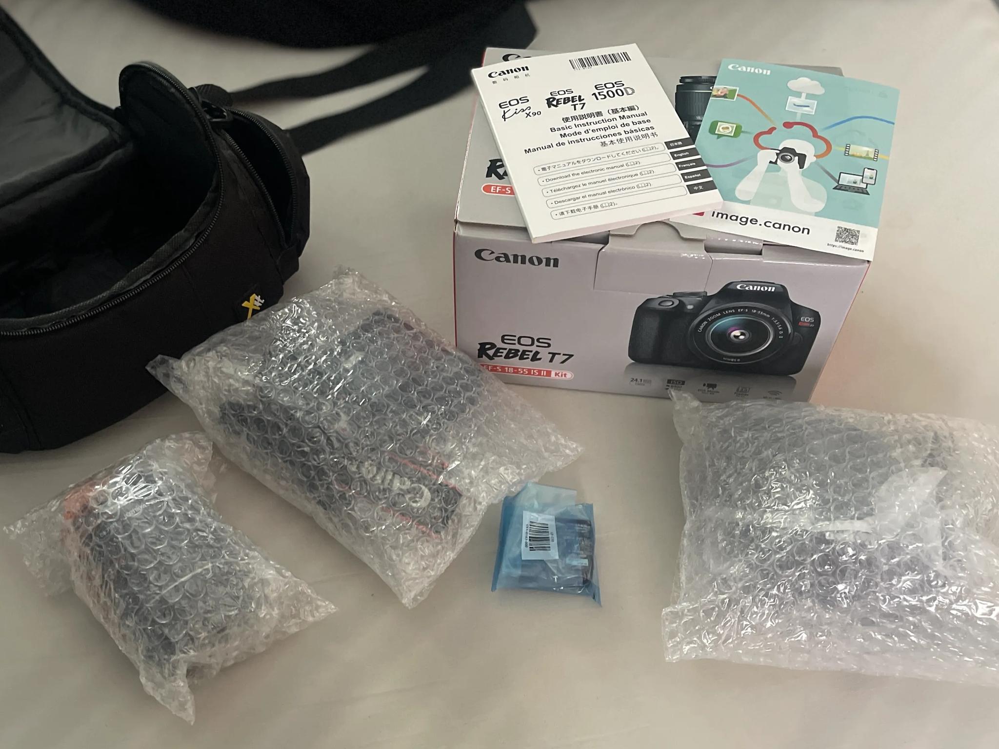EOS Rebel T7 EF-S 18-55mm IS II Kit, With Bag, Very Lightly Used, Original Box