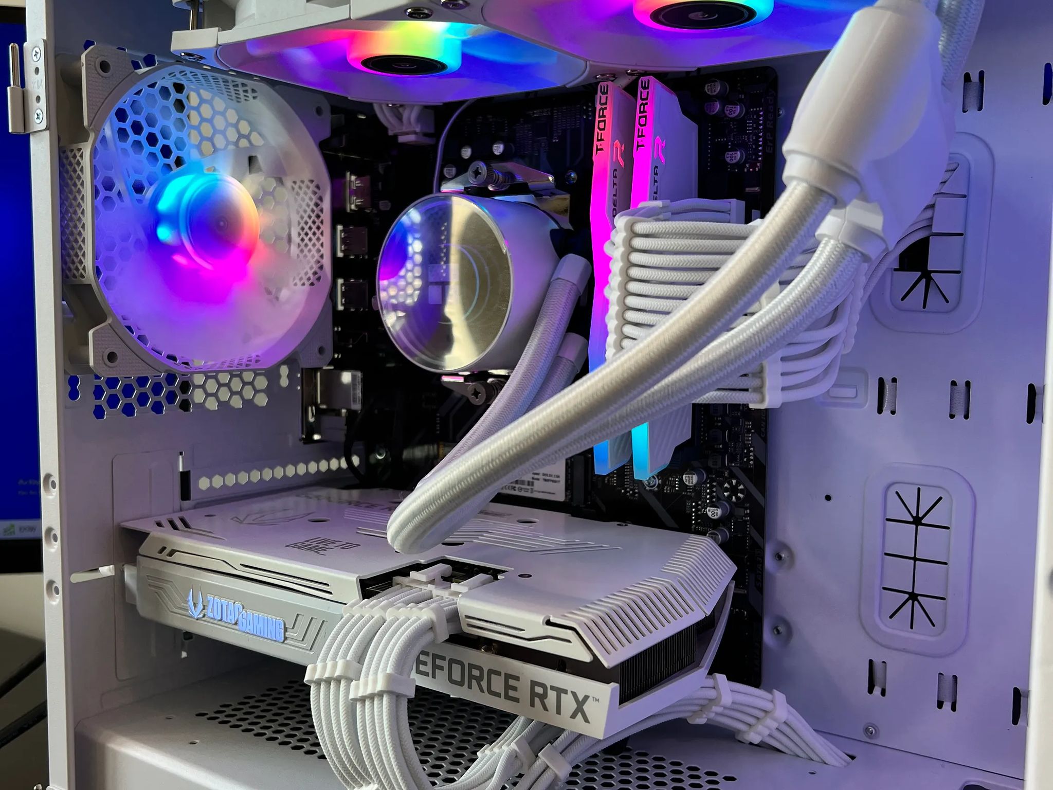 Ryzen 5 5600X RTX 3070 1TB M.2 16GB Ram Gaming PC