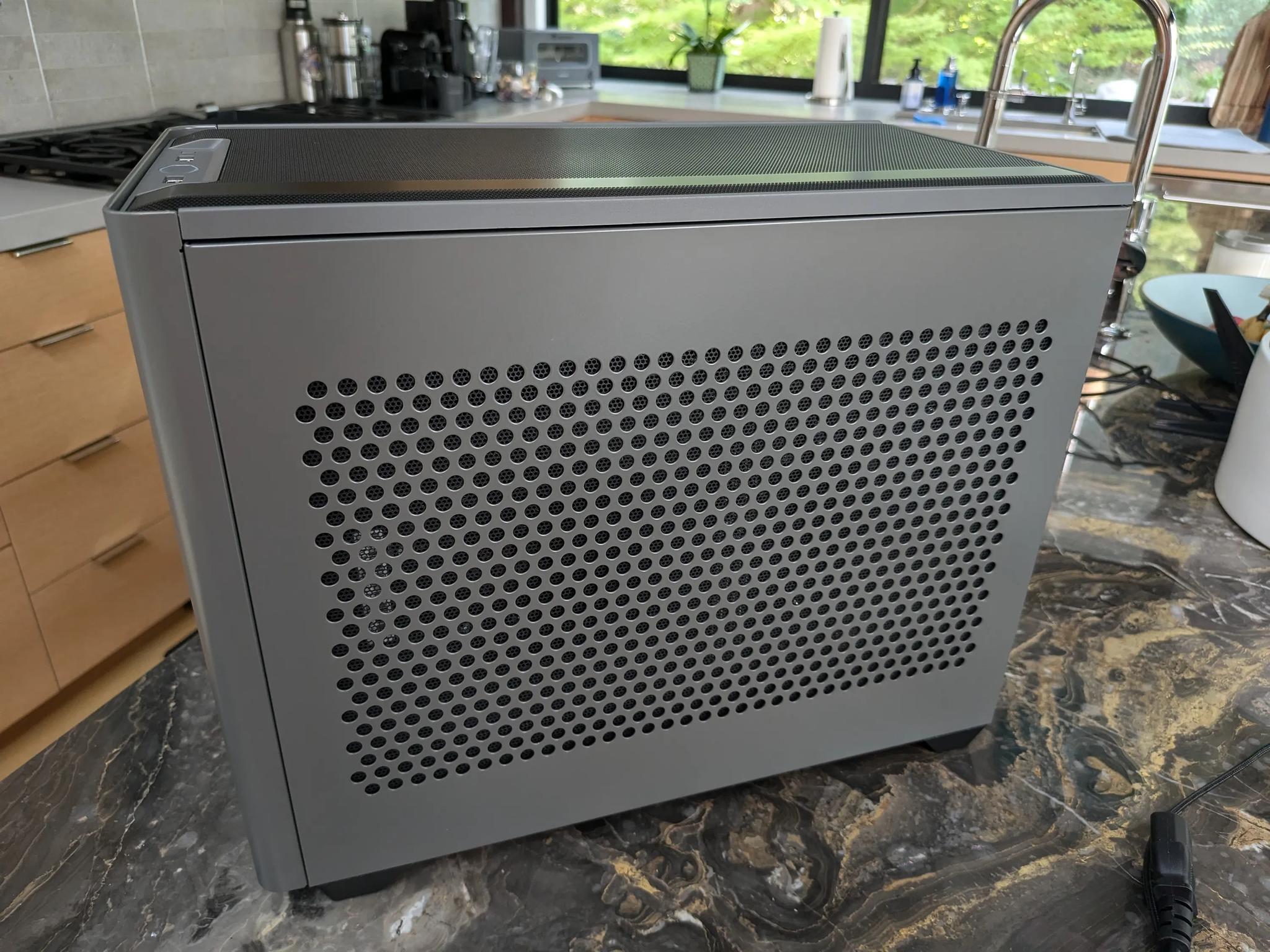 Gaming Desktop PC NR200P AMD Ryzen 5700X3D RTX 4070 32GB RAM 2TB SSD