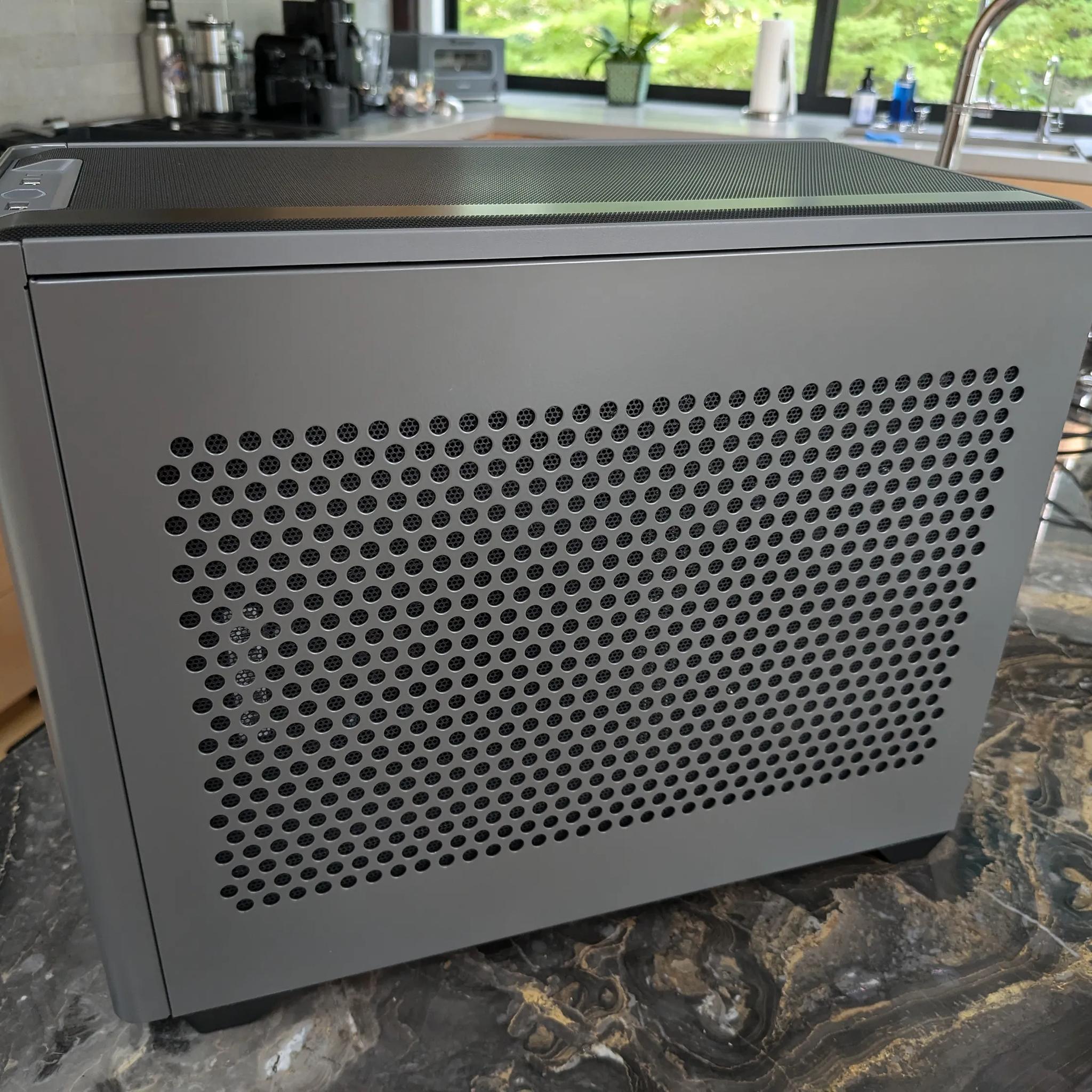 Gaming Desktop PC NR200P AMD Ryzen 5700X3D RTX 4070 32GB RAM 2TB SSD