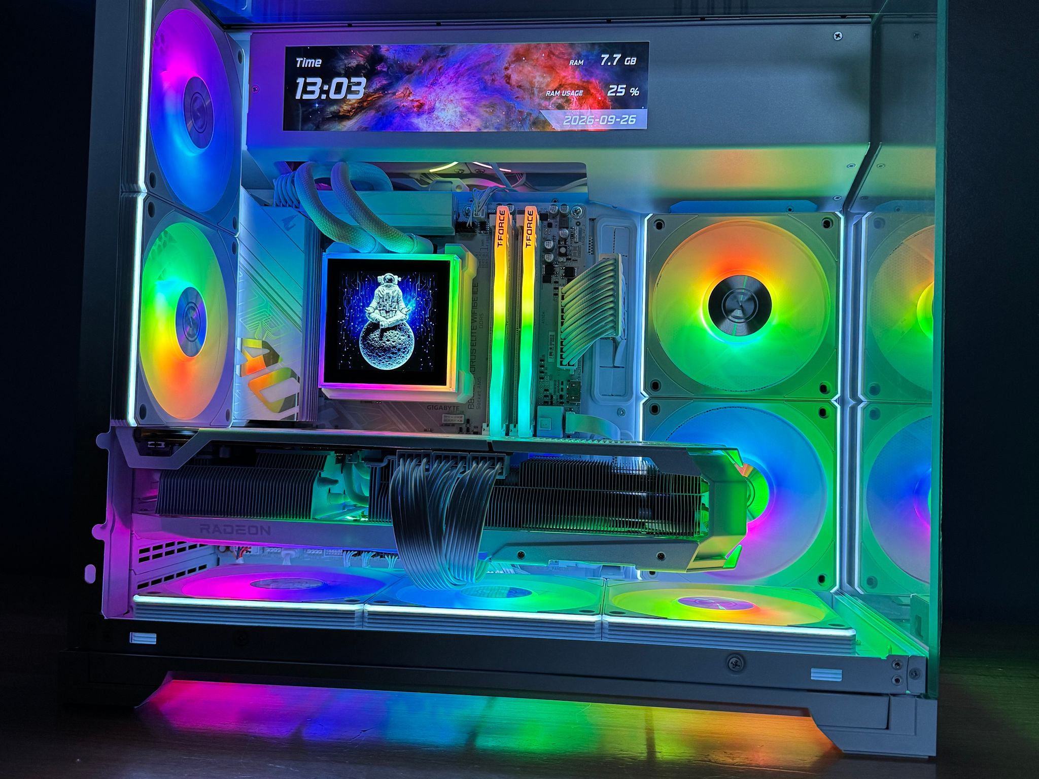 🧊Lian Li PC | Ryzen 7800X3D, 9070 XT, 32GB DDR5, 2TB SSD, Lian Li Case/Fans/Cooler/PSU