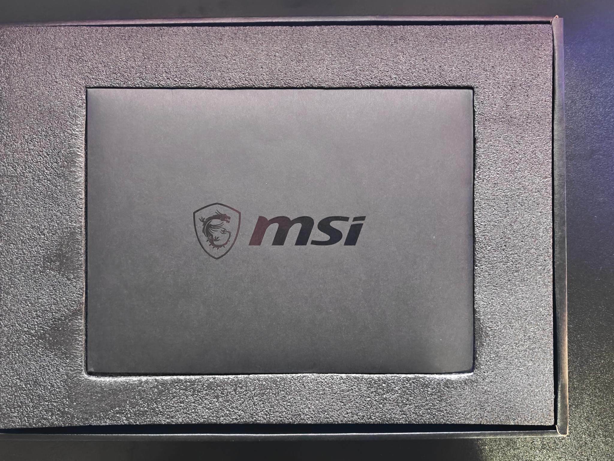 MSI Trio Z Rx 6800 16gb  *MINT* Never Used, Everything Original, Plastic Peel still on GPU