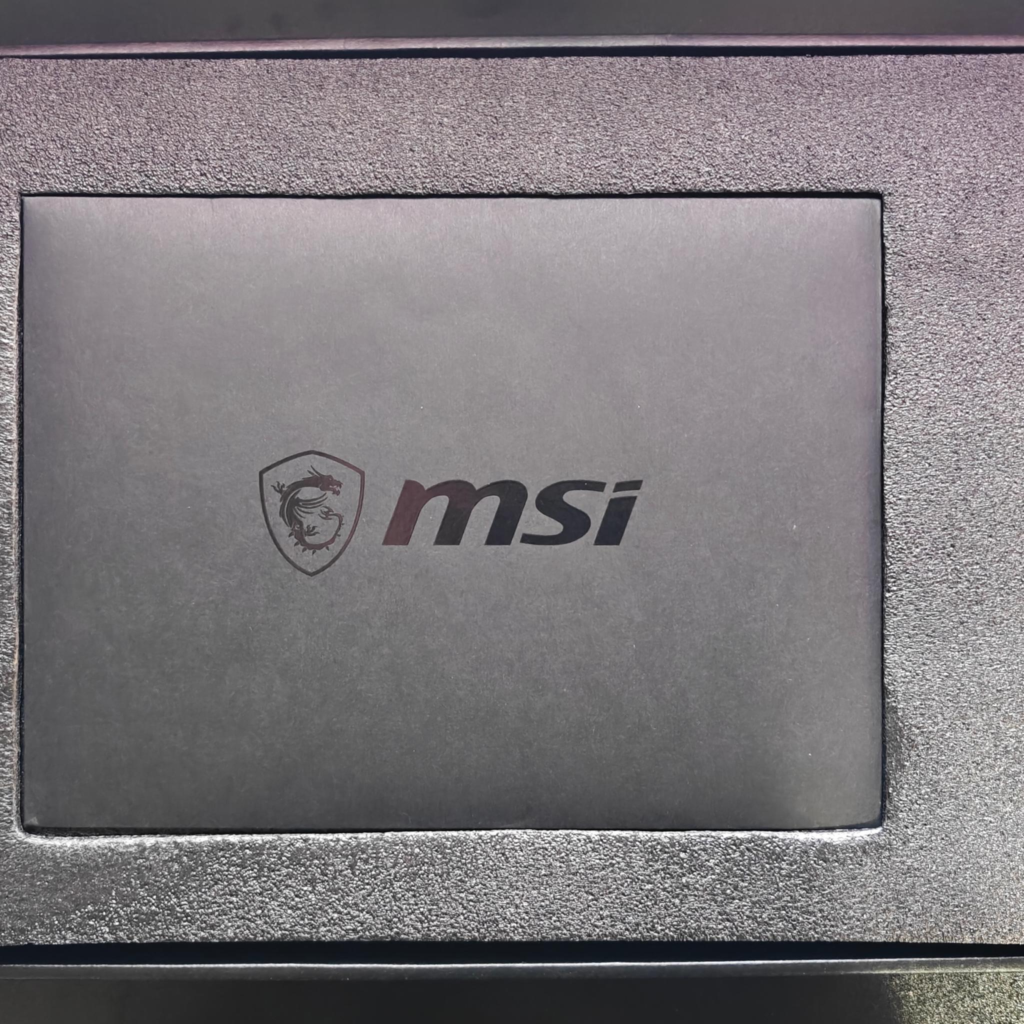 MSI Trio Z Rx 6800 16gb  *MINT* Never Used, Everything Original, Plastic Peel still on GPU