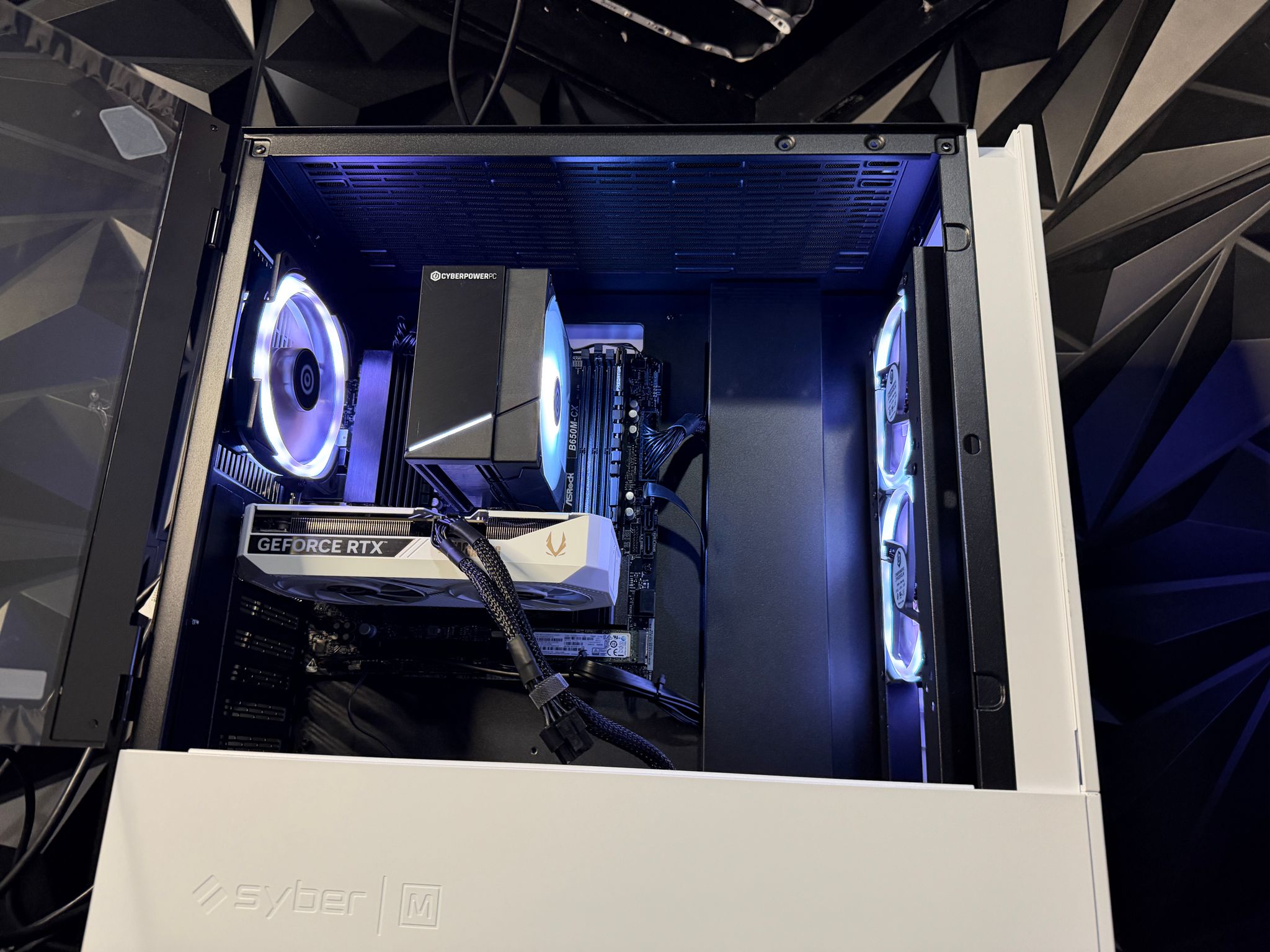 ⚡🌐 CYBER REMIX Ti 🌐⚡Ryzen 5 8400F| RTX 5060Ti| 16 GB DDR5|750GB NVMe| 1000W Gold PSU