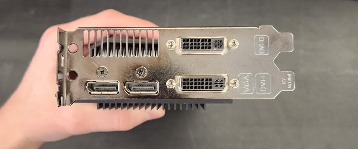 Asus Radeon HD 6870 1GB GDDR5 Graphics Card - DVI, DisplayPort