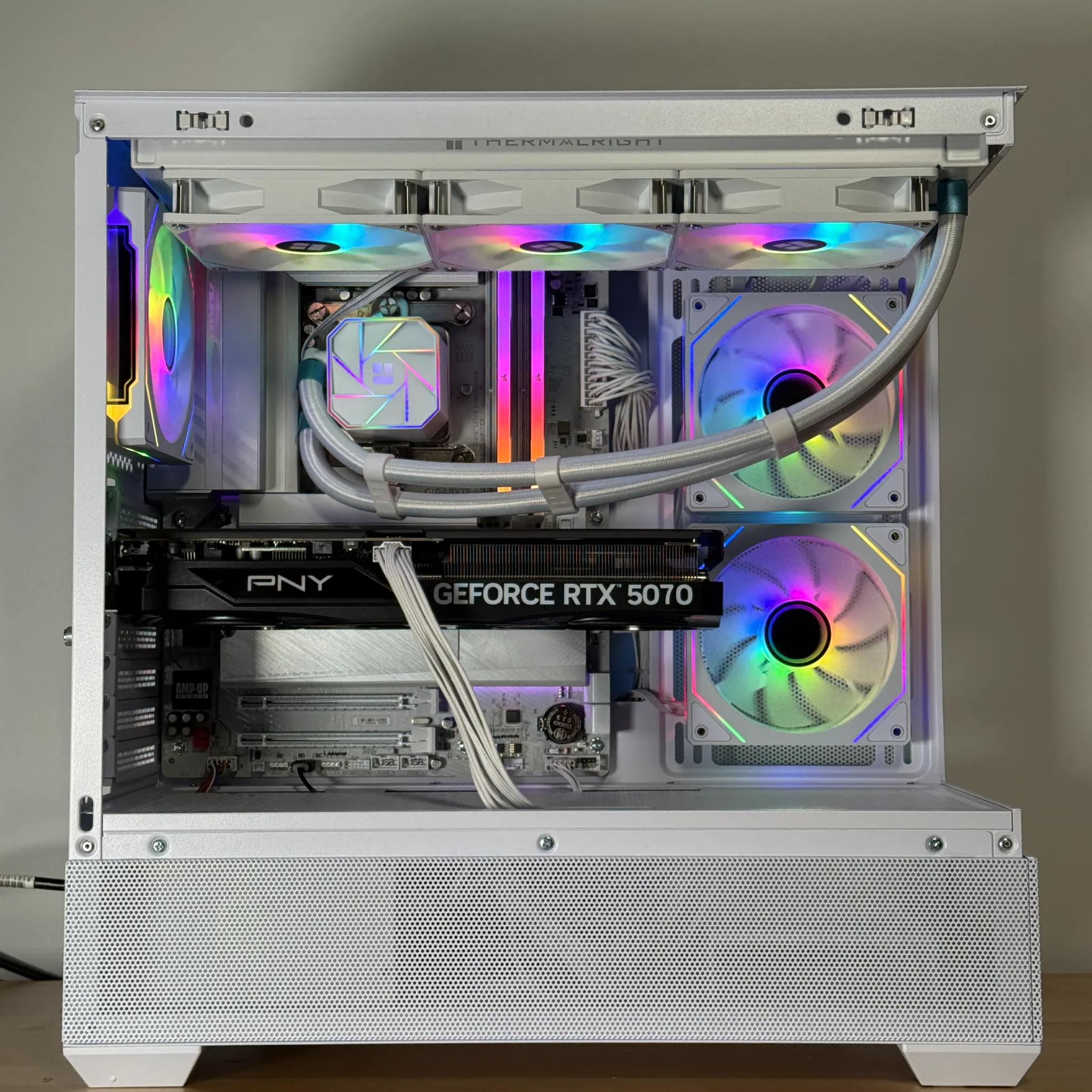 RTX 5070 Intel Core Ultra 265k Gaming PC