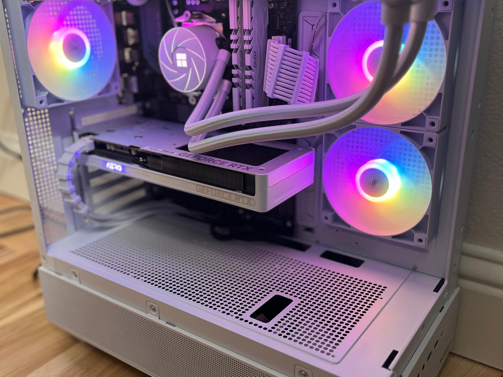 WHITEOUT BRAND NEW 1440p CUSTOM GAMING PC/ RYZEN 7/ RTX 5060