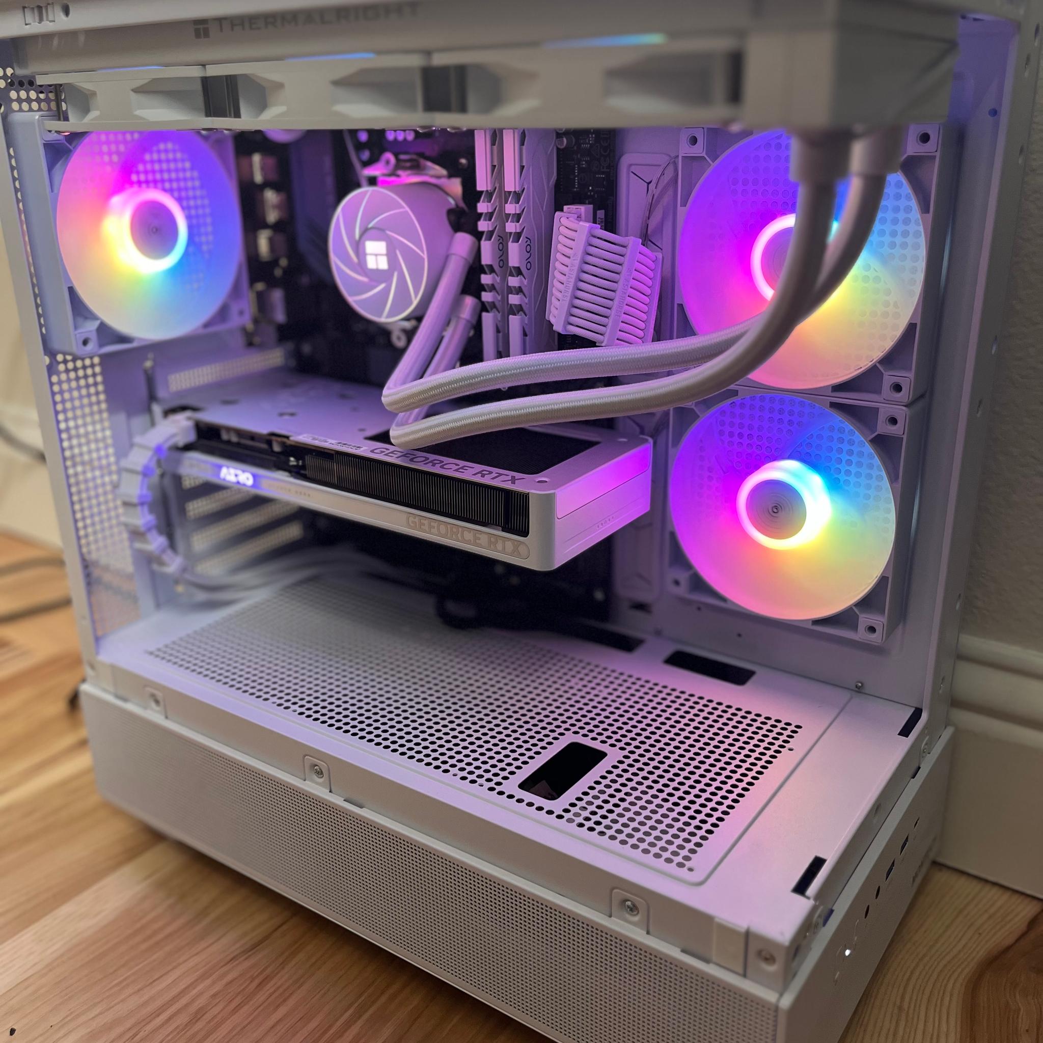 WHITEOUT BRAND NEW 1440p CUSTOM GAMING PC/ RYZEN 7/ RTX 5060