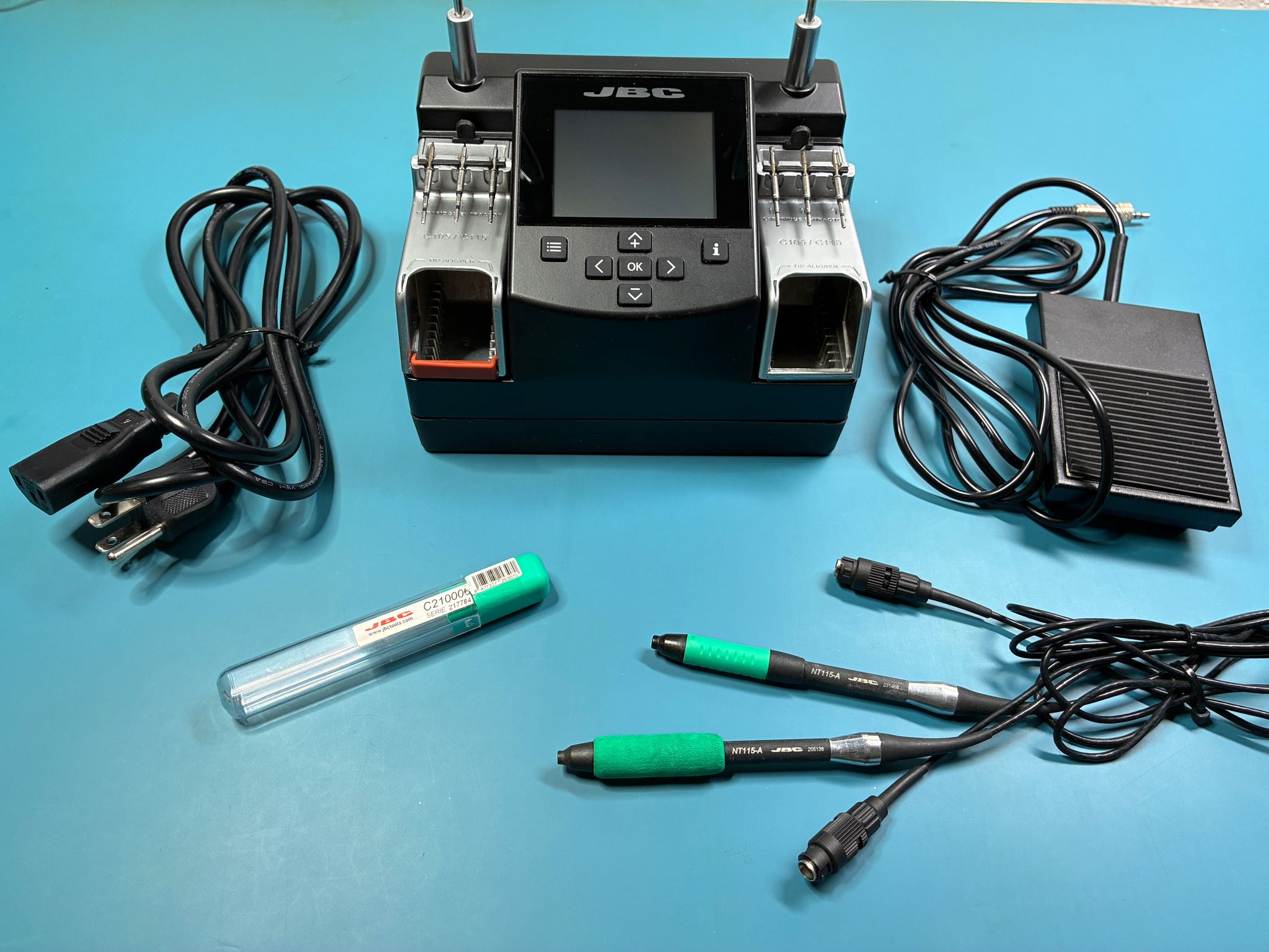 JBC NANE-1C Nano Rework Station + 2x NT115-A (Electronics Lab Equipment)