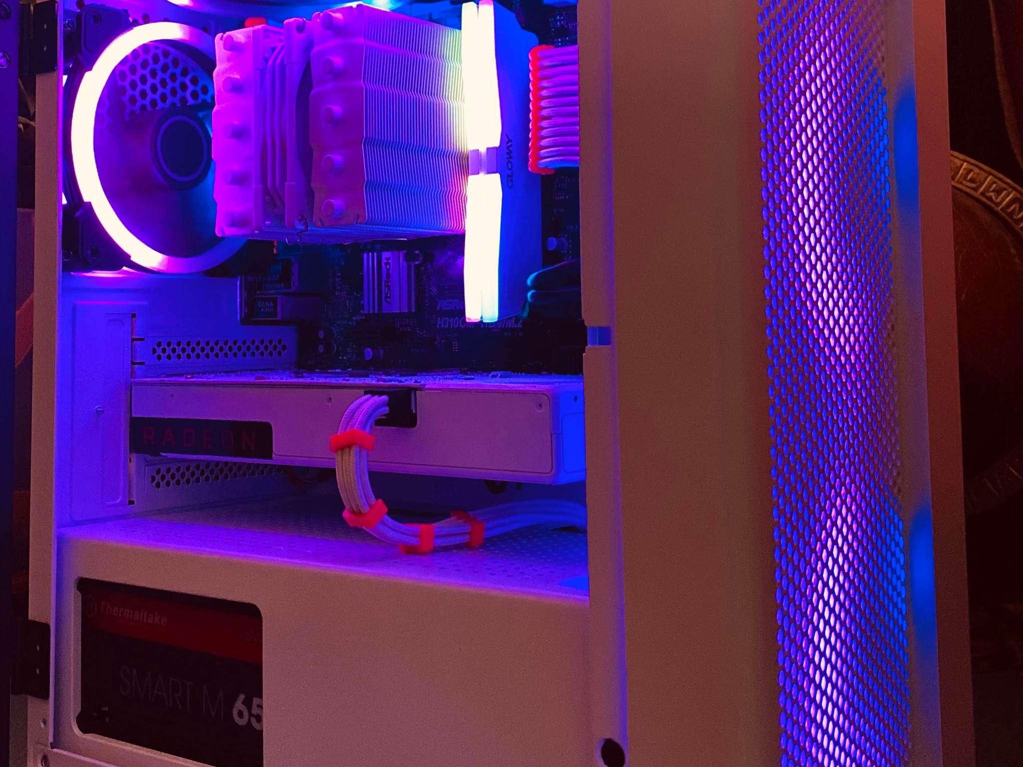 (🔫👉💰) Intel 9th Gen |RX 480 8GB| 16GB Gloway DDR4 RGB RAM| 1TB SSD| Windows 11 Home