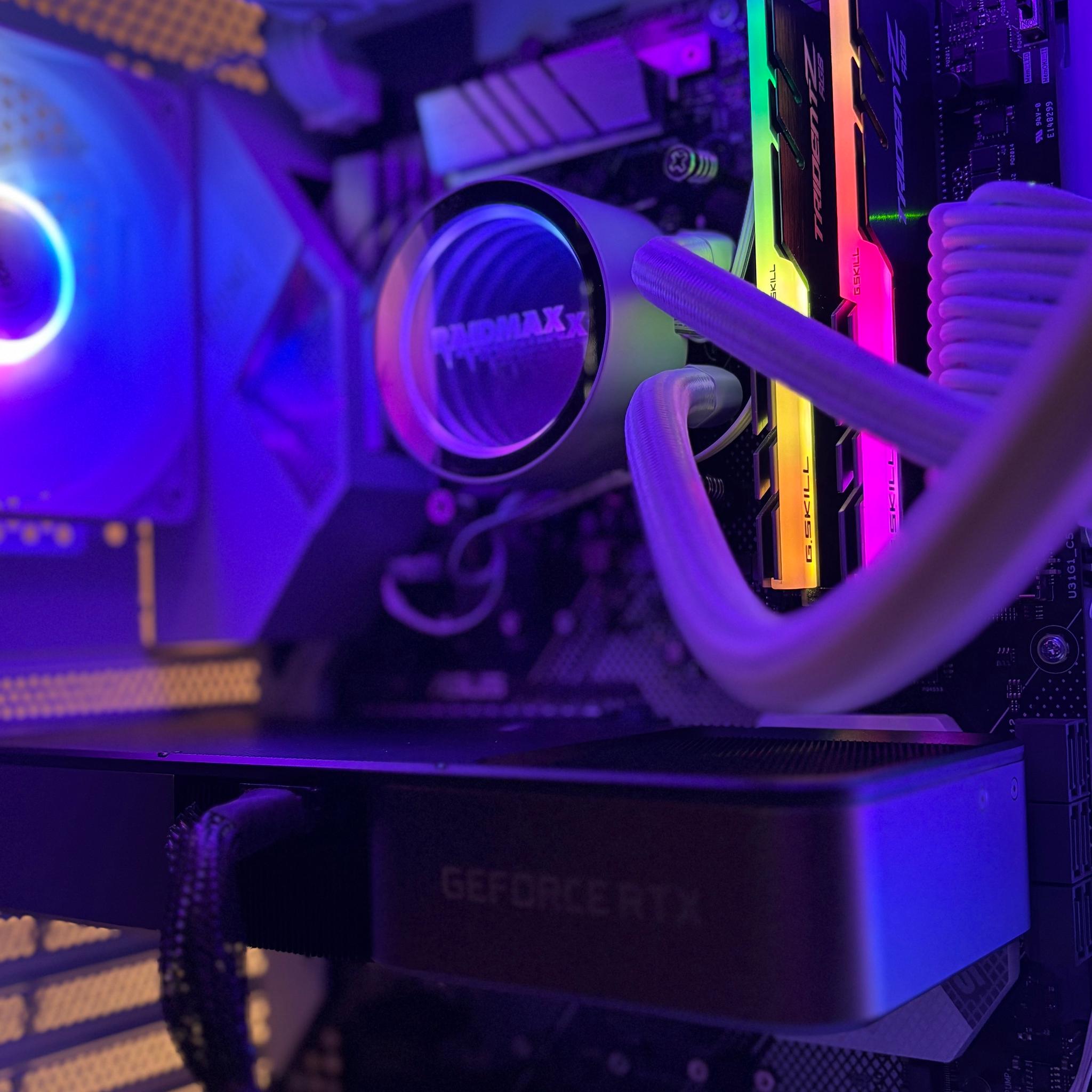 White Gaming PC - RTX 3070, Core i9 9900K, 16GB RAM, 512GB SSD