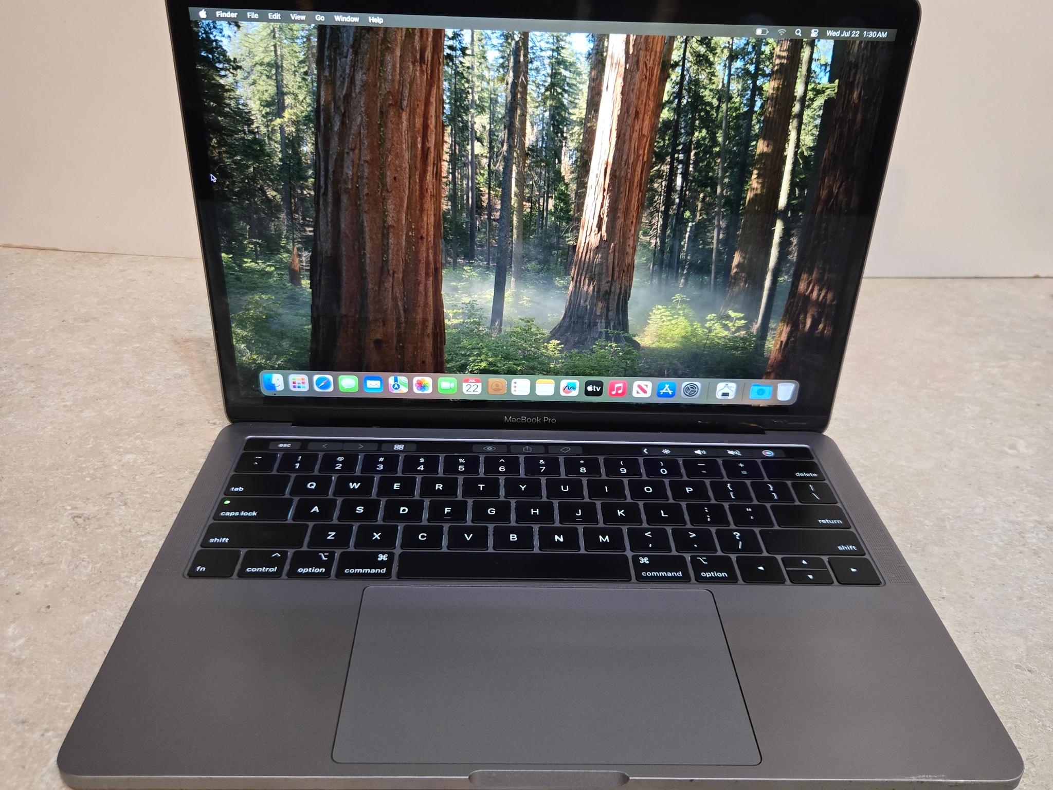 Apple Macbook Pro 13 Inch Laptop - 2019 - intel i5 - 128GB SSD - Model A2159