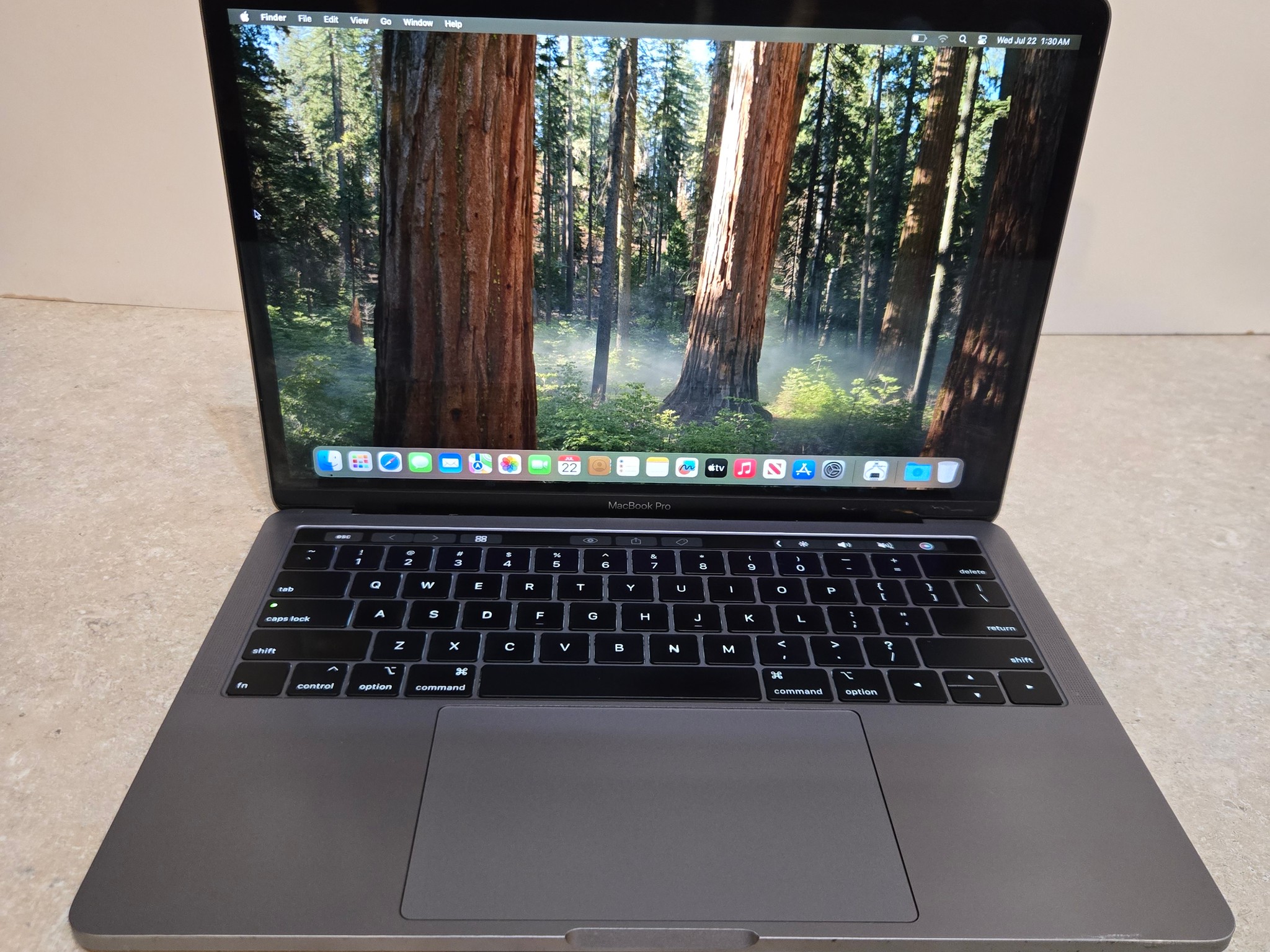 Apple Macbook Pro 13 Inch Laptop - 2019 - intel i5 - 128GB SSD - Model A2159