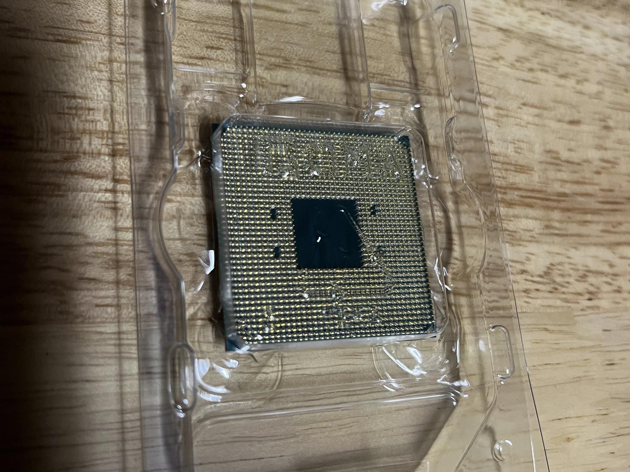 Used: AMD Ryzen 7 3700X w/Wraith Prism Cooler