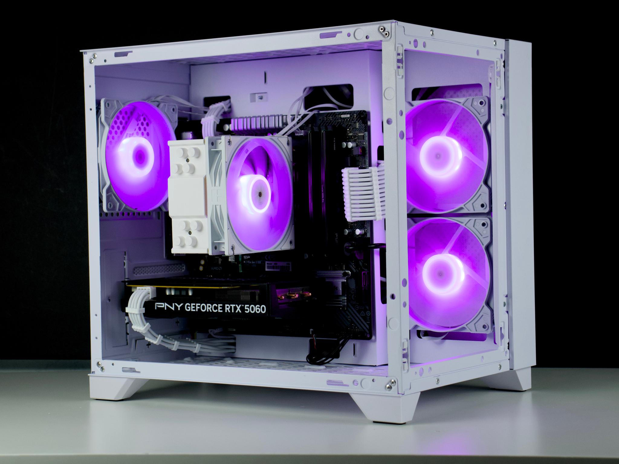 🧊❄️🧊 White Gaming PC – RTX 5060, Ryzen 5 5600, 32GB RAM, 1TB SSD - WiFi, BlueTooth 🧊❄️🧊