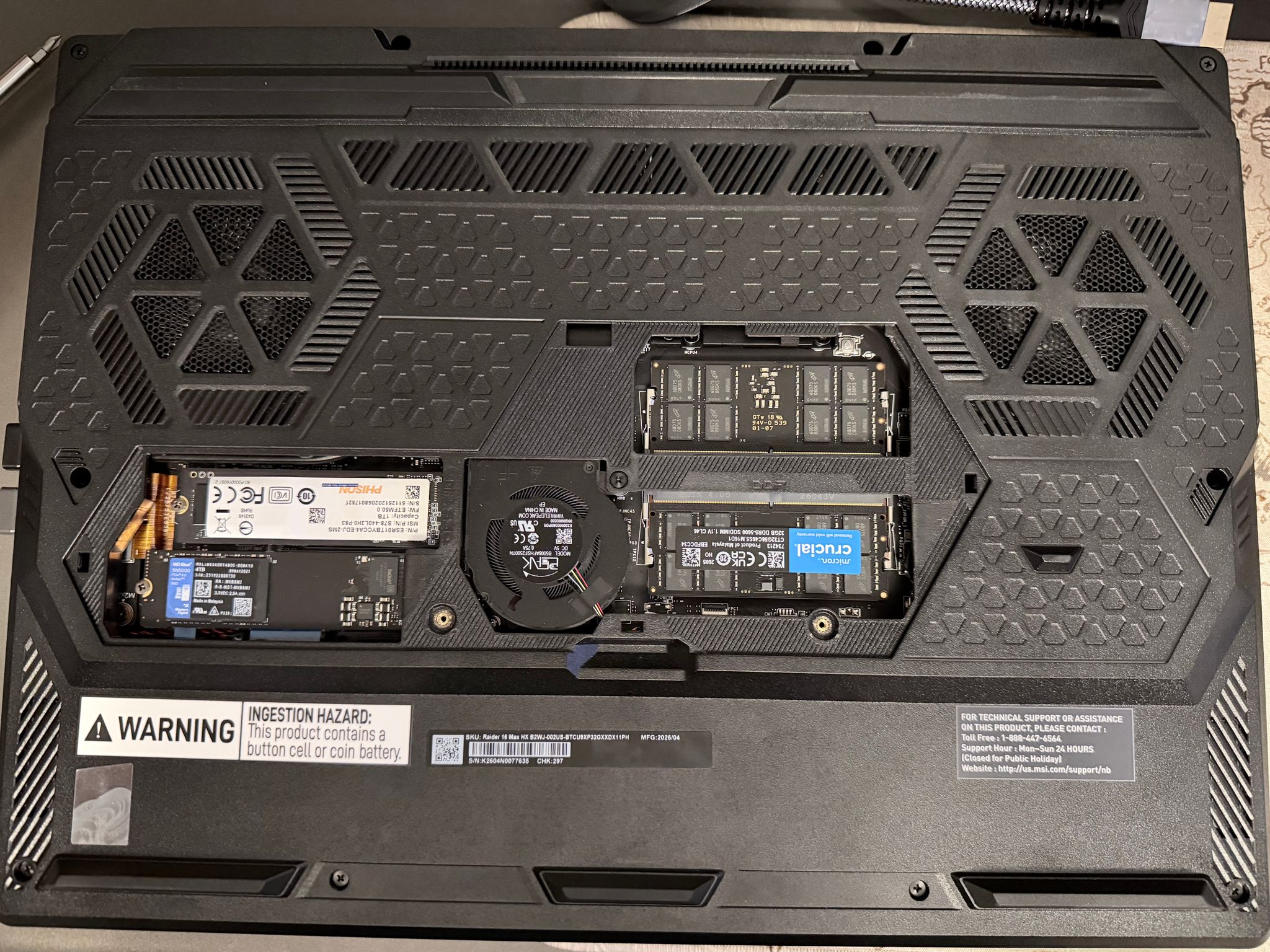 Like NEW MSI Raider 16 Max - Core Ultra 9 290HX Plus, 1TB & 4TB NVMe Gen4, 64GB DDR5-5600, RTX 5090